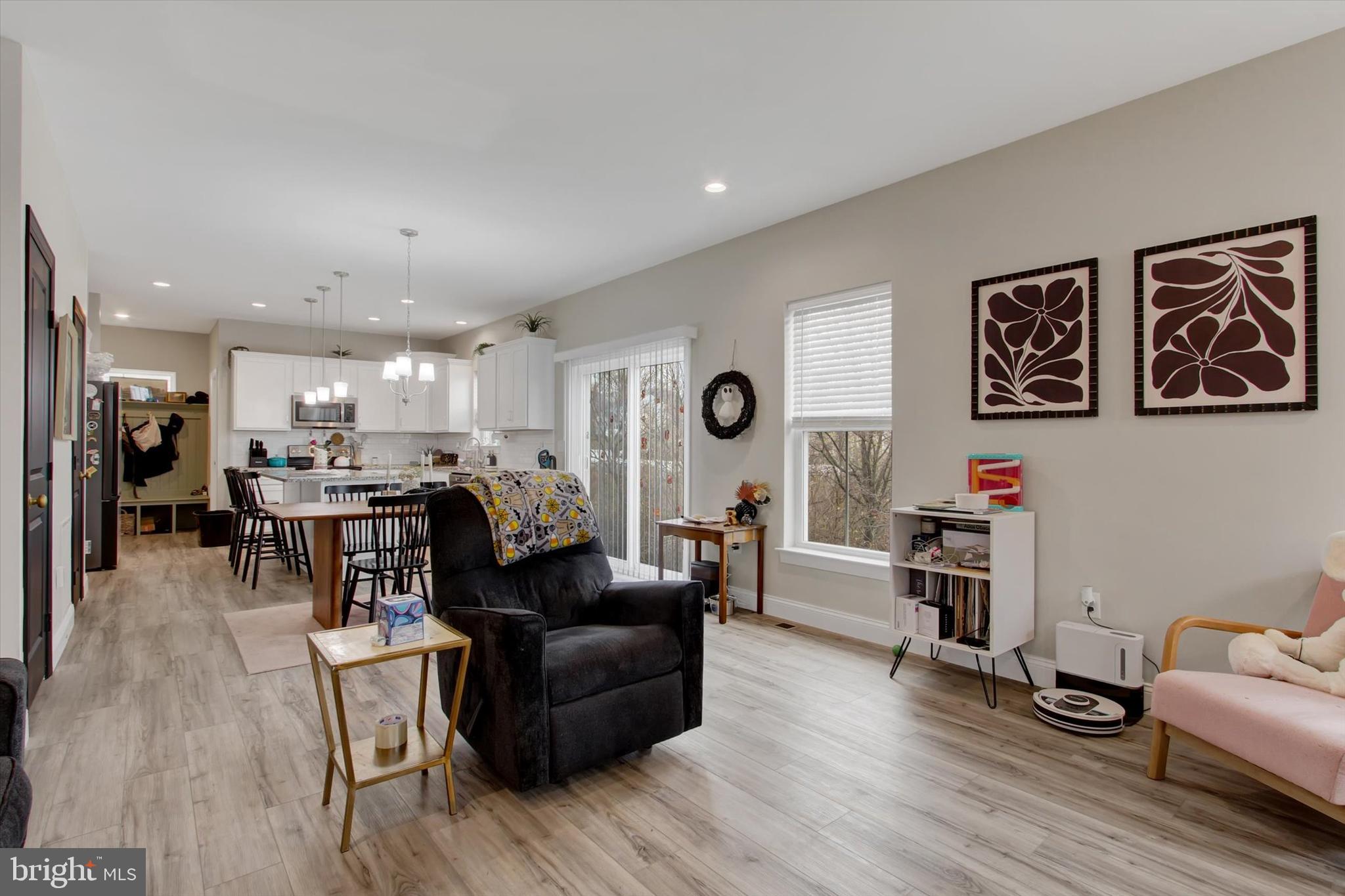 HAMPTON HEIGHTS - Residential