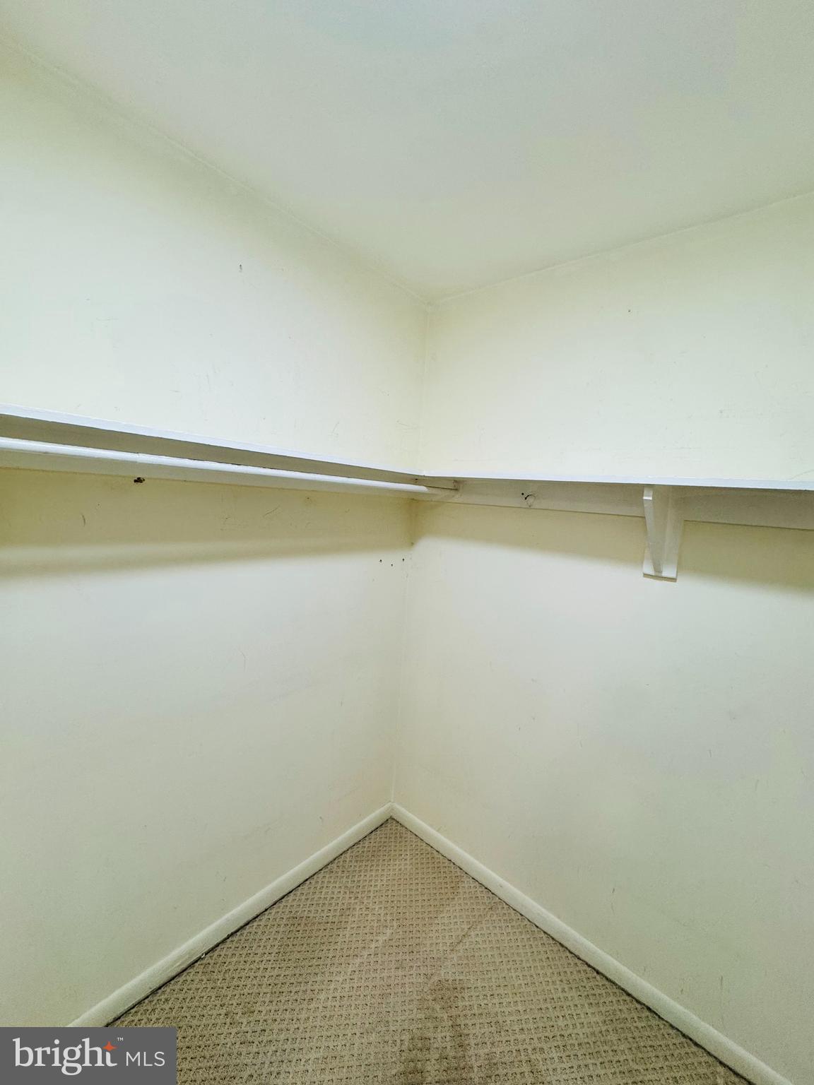 OCCOQUAN RIDGE CONDO - Residential Lease