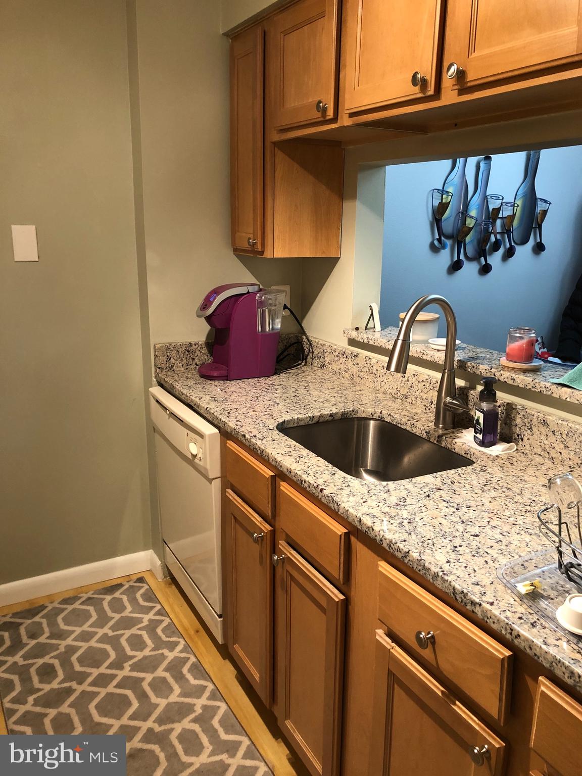 BURKE CENTRE STATION COMMONS - Residential