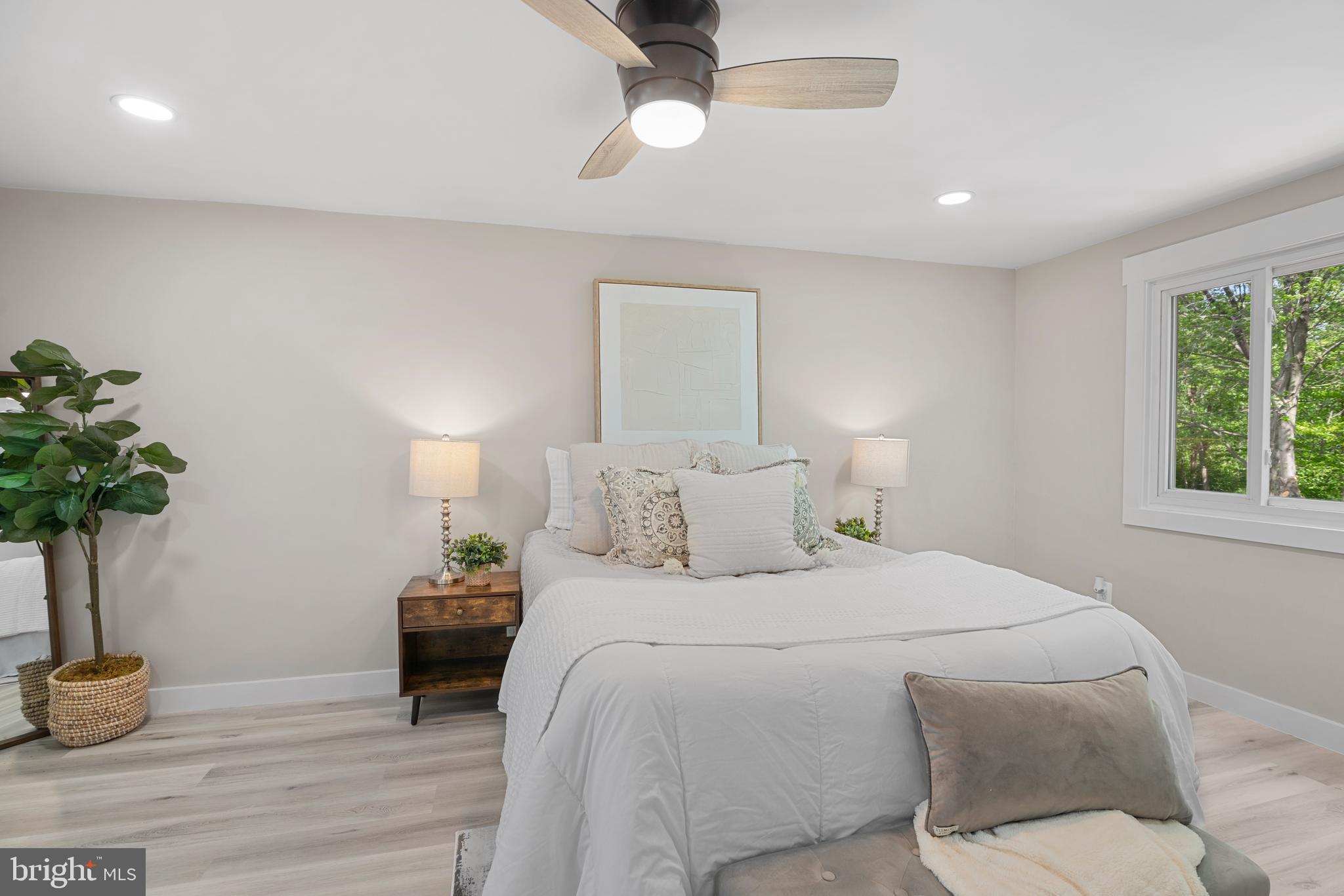 BONNIEMILL ACRES - Residential