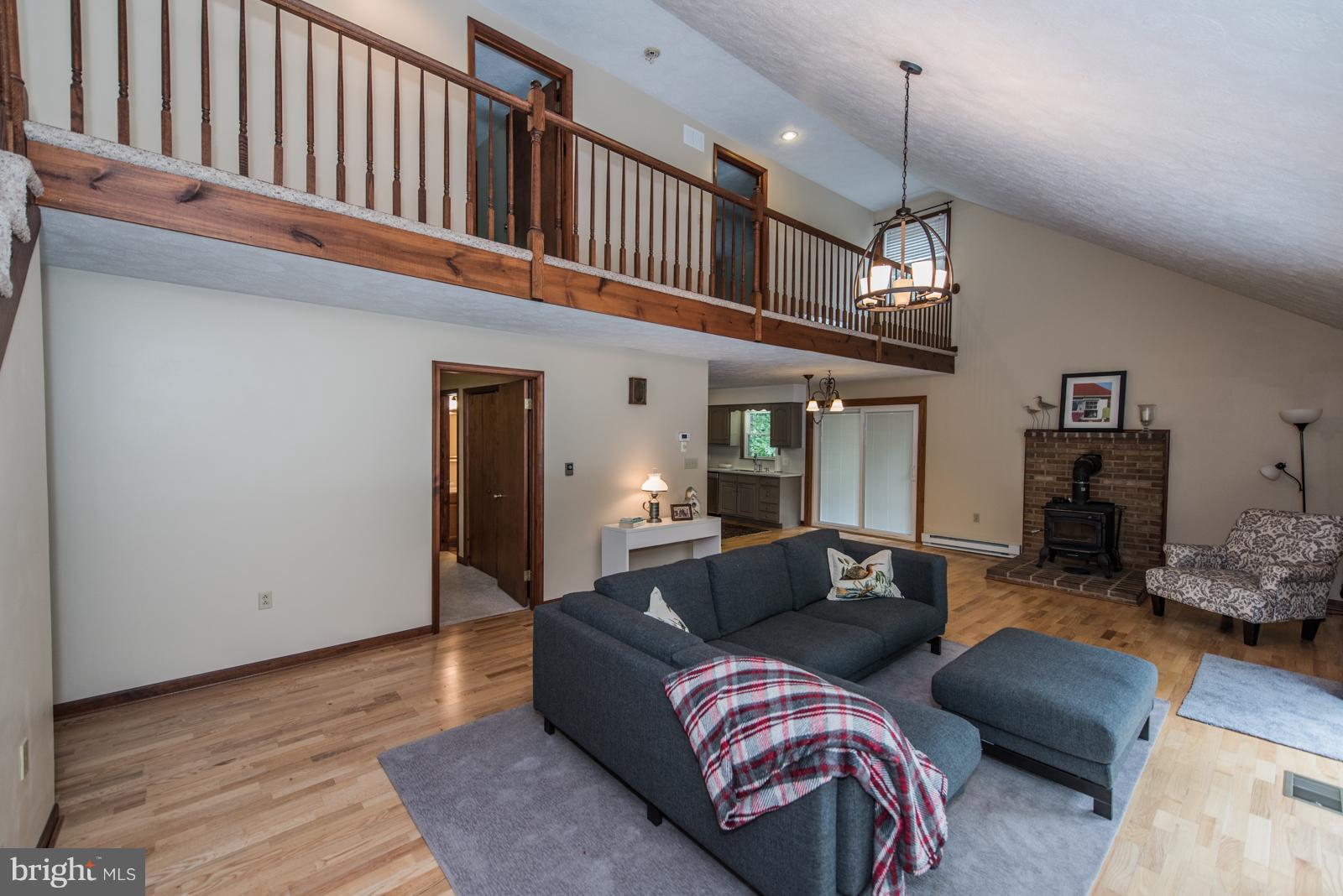 TALL PINES - Residential