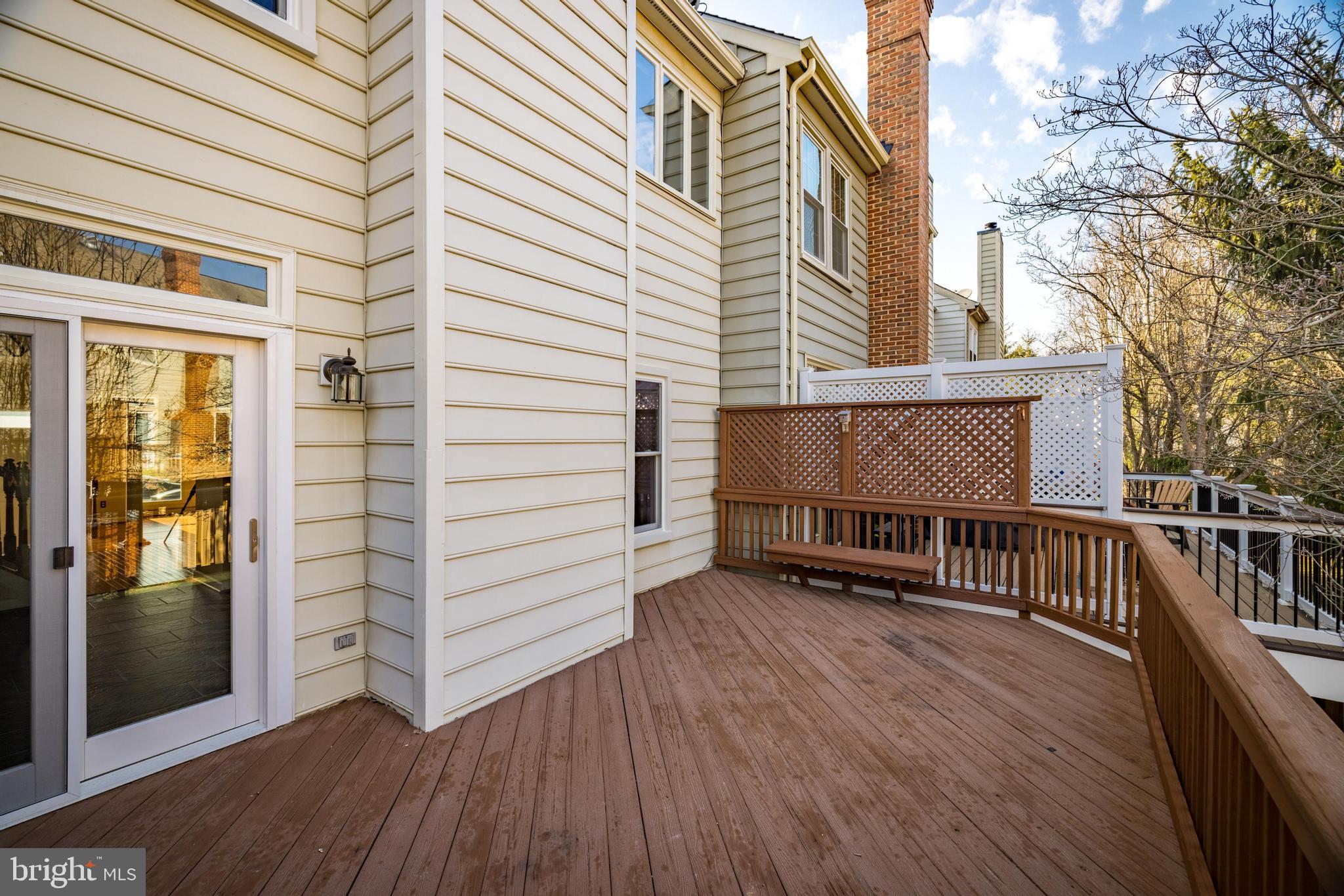 POTOMAC LAKES - Residential Lease