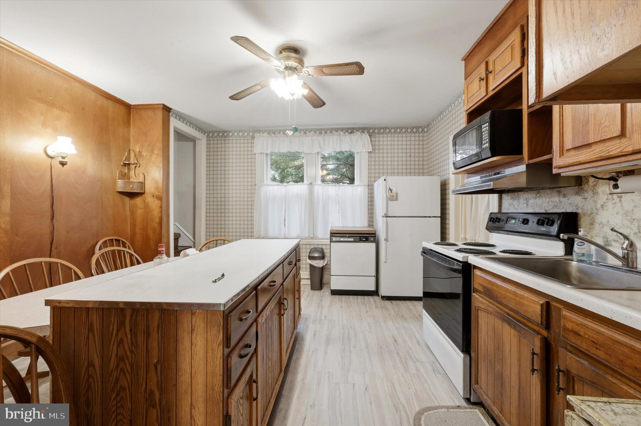 CALIFORNIAN - Residential