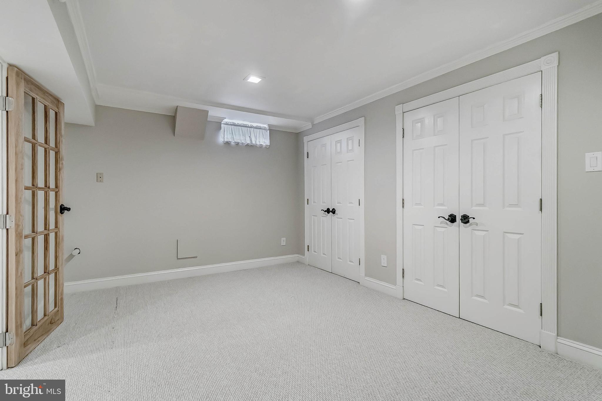 HAMPTON FOREST - Residential