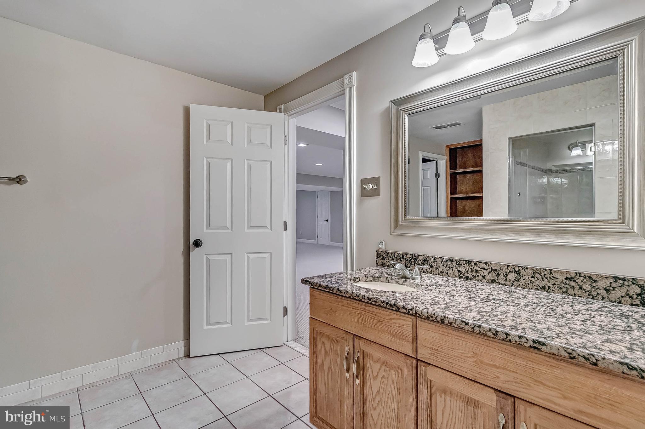 HAMPTON FOREST - Residential