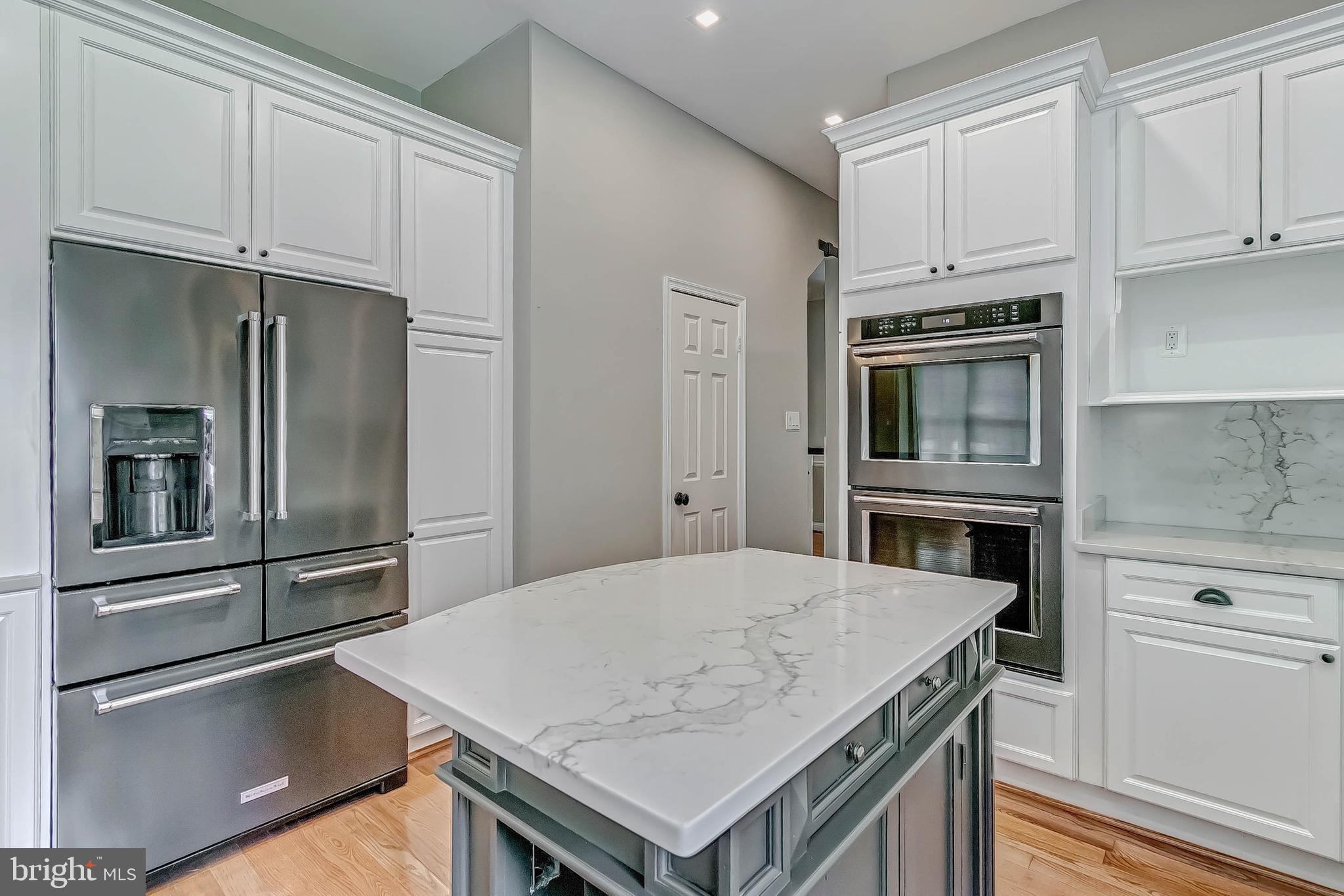 HAMPTON FOREST - Residential