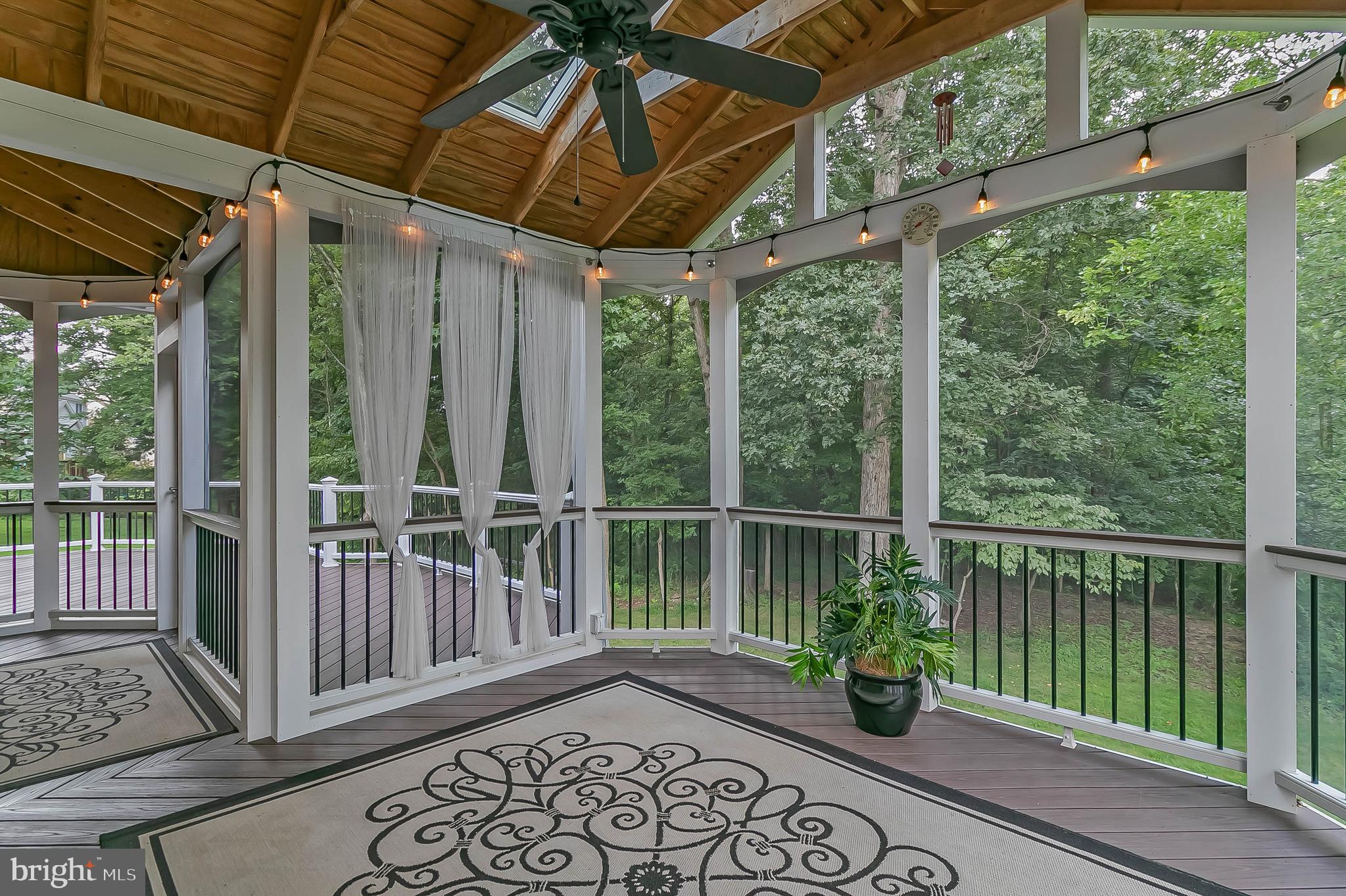 HAMPTON FOREST - Residential