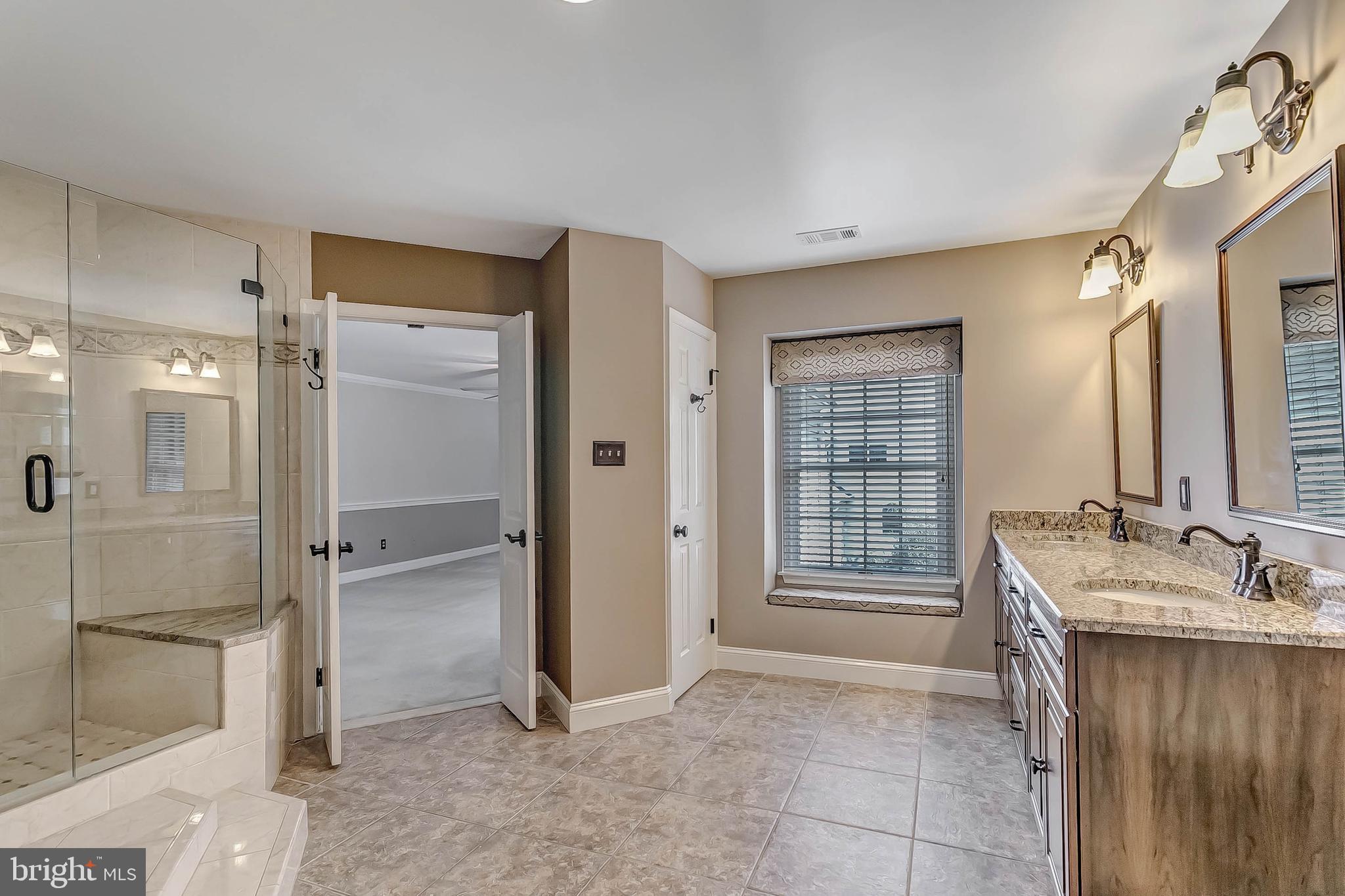 HAMPTON FOREST - Residential