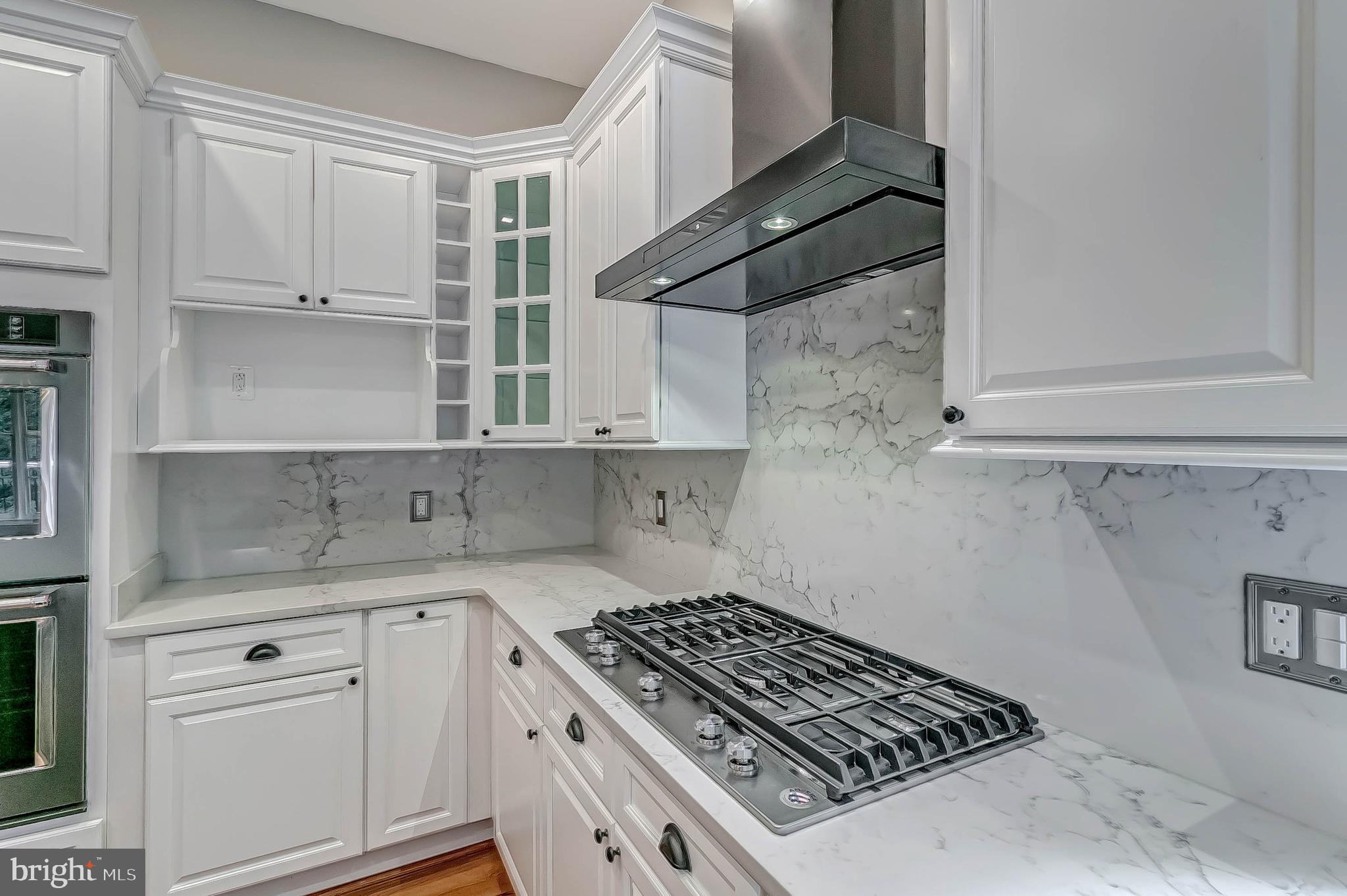 HAMPTON FOREST - Residential