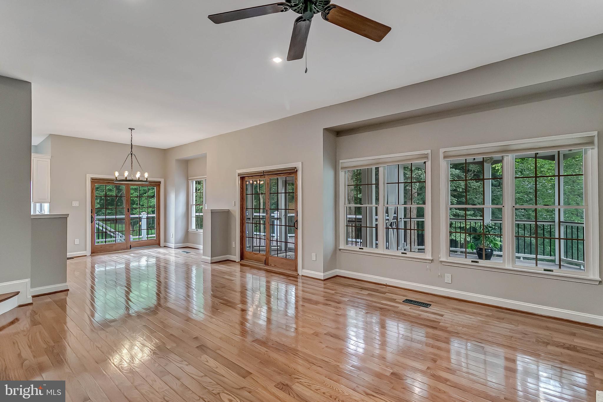 HAMPTON FOREST - Residential