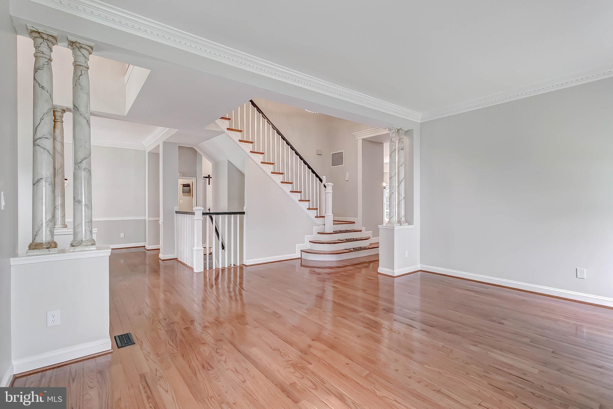 HAMPTON FOREST - Residential