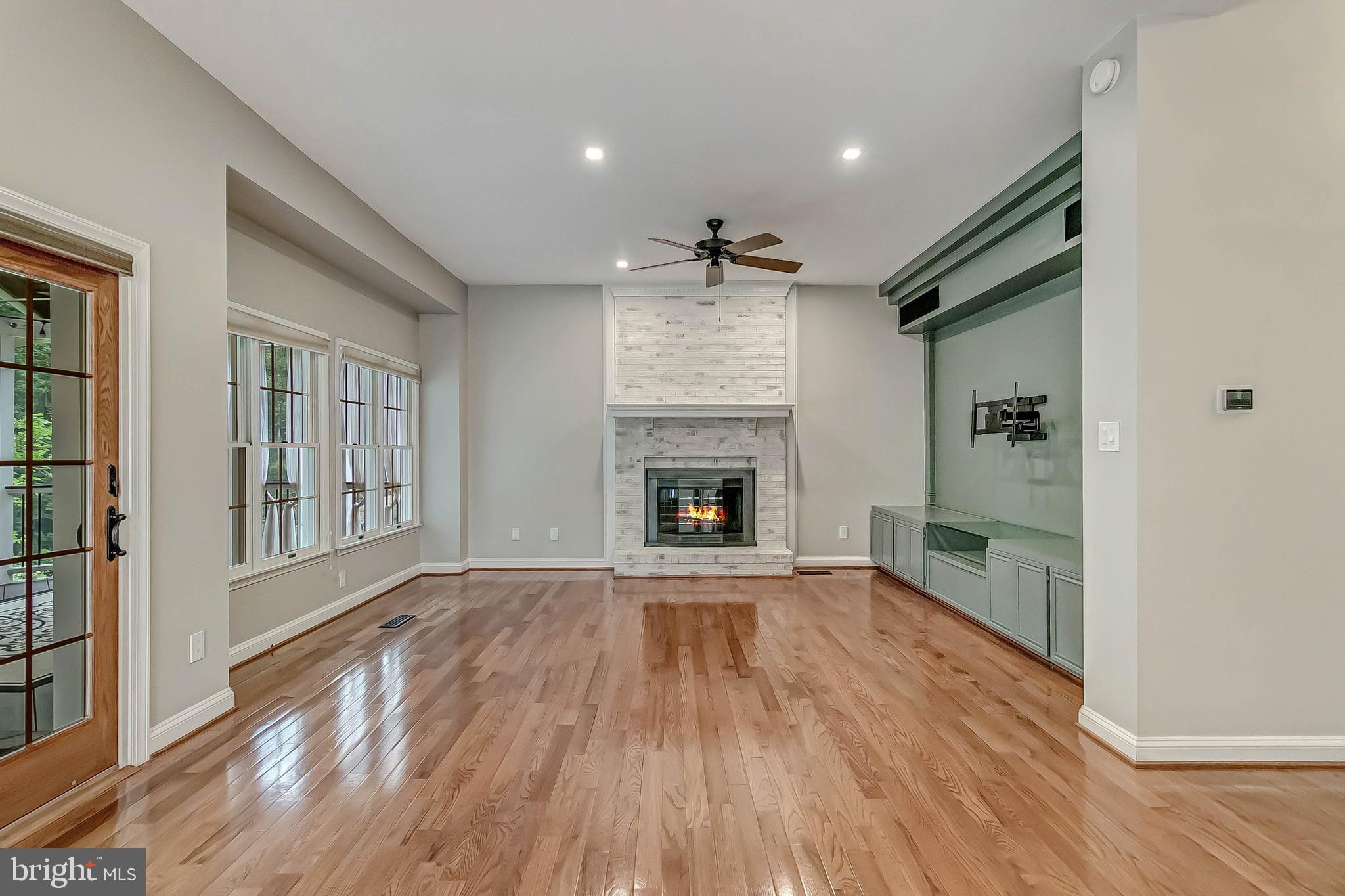 HAMPTON FOREST - Residential