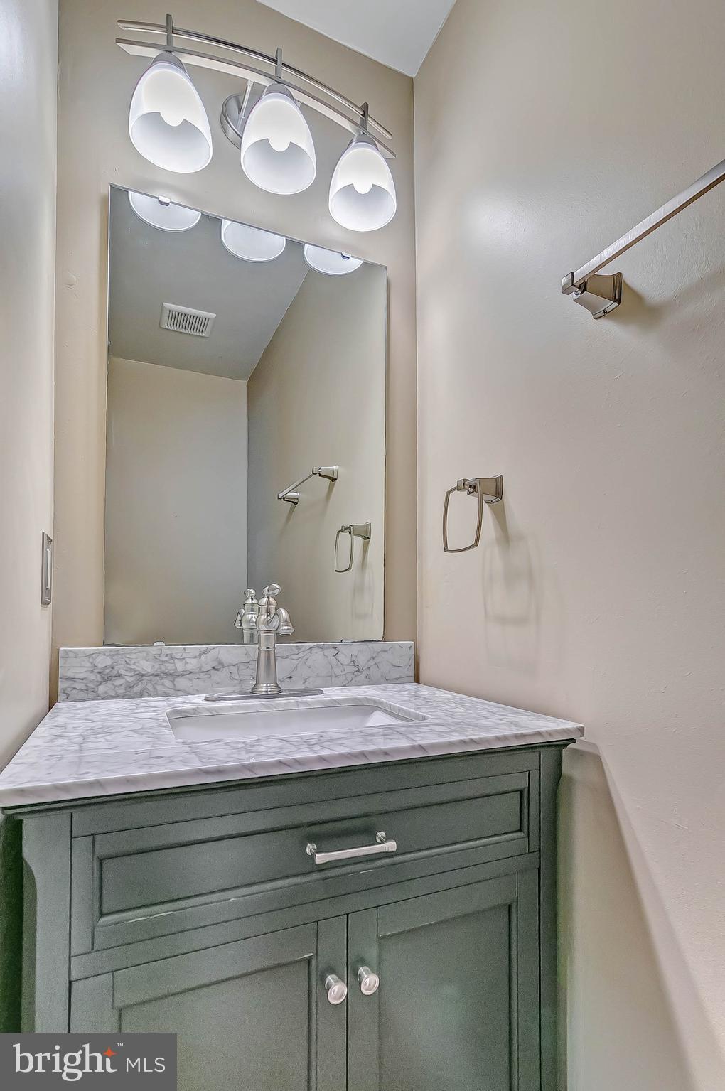 HAMPTON FOREST - Residential