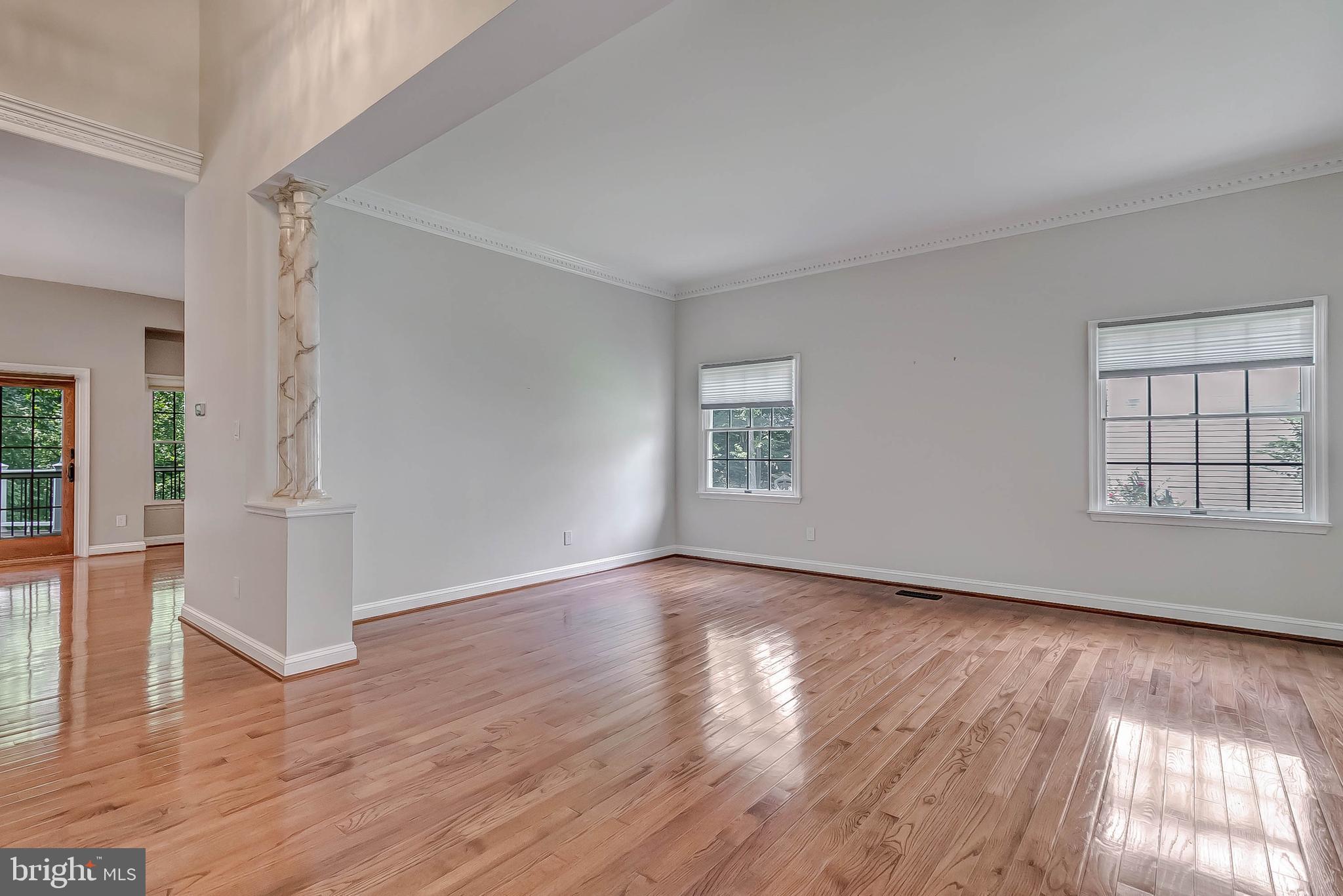 HAMPTON FOREST - Residential