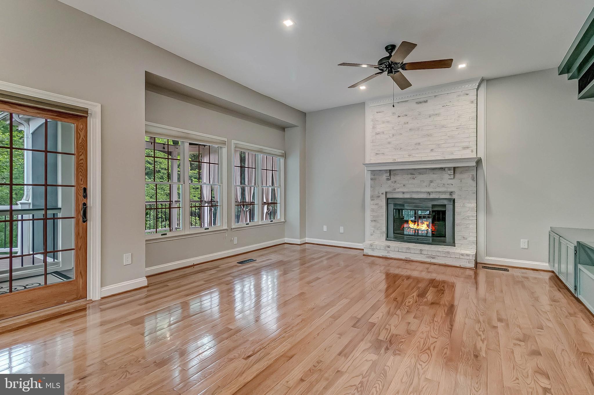 HAMPTON FOREST - Residential