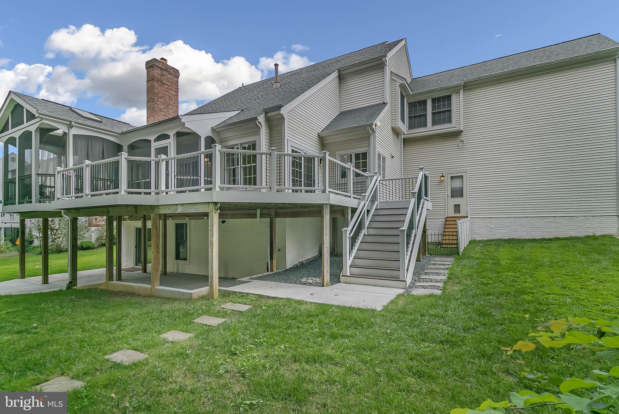 HAMPTON FOREST - Residential