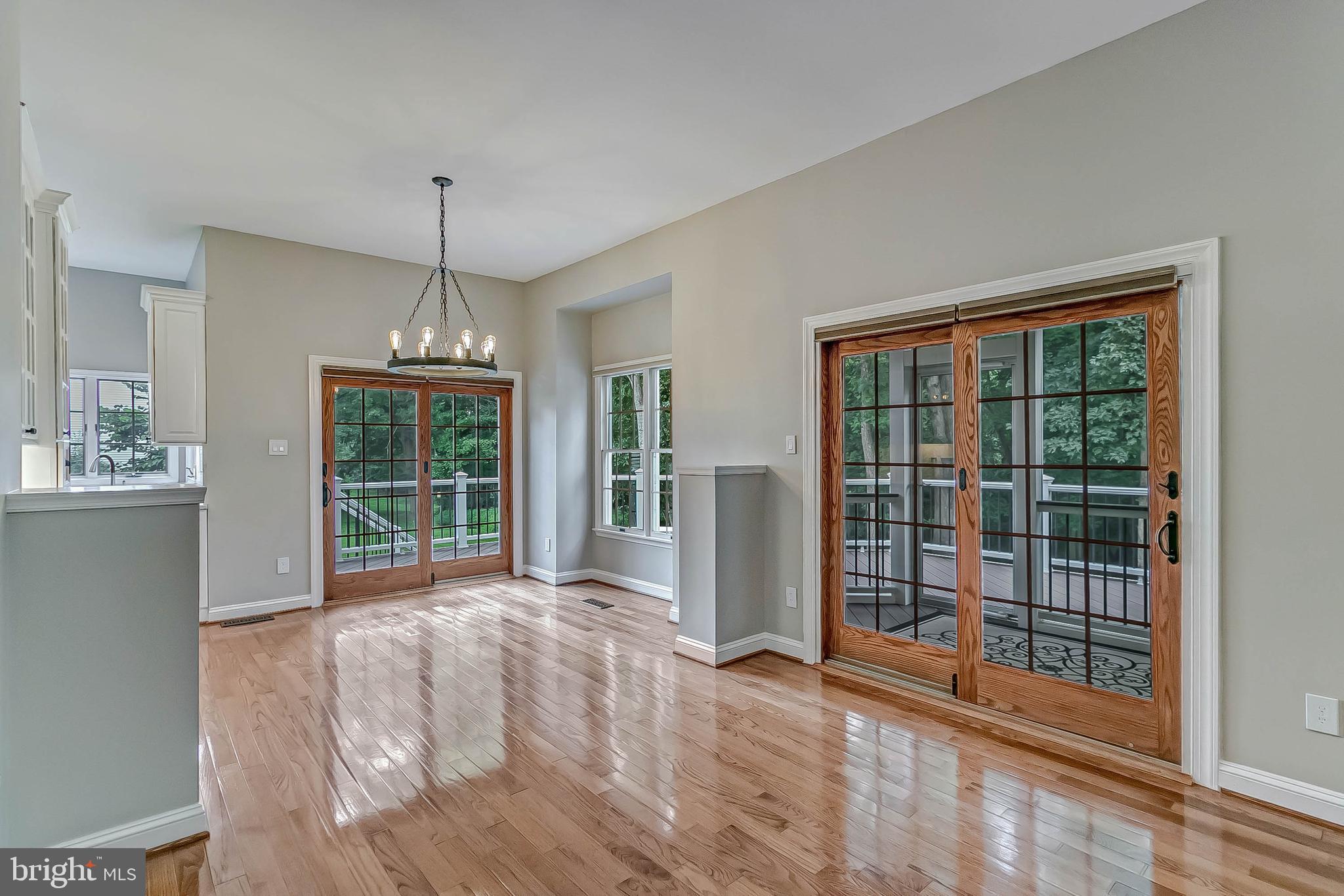 HAMPTON FOREST - Residential