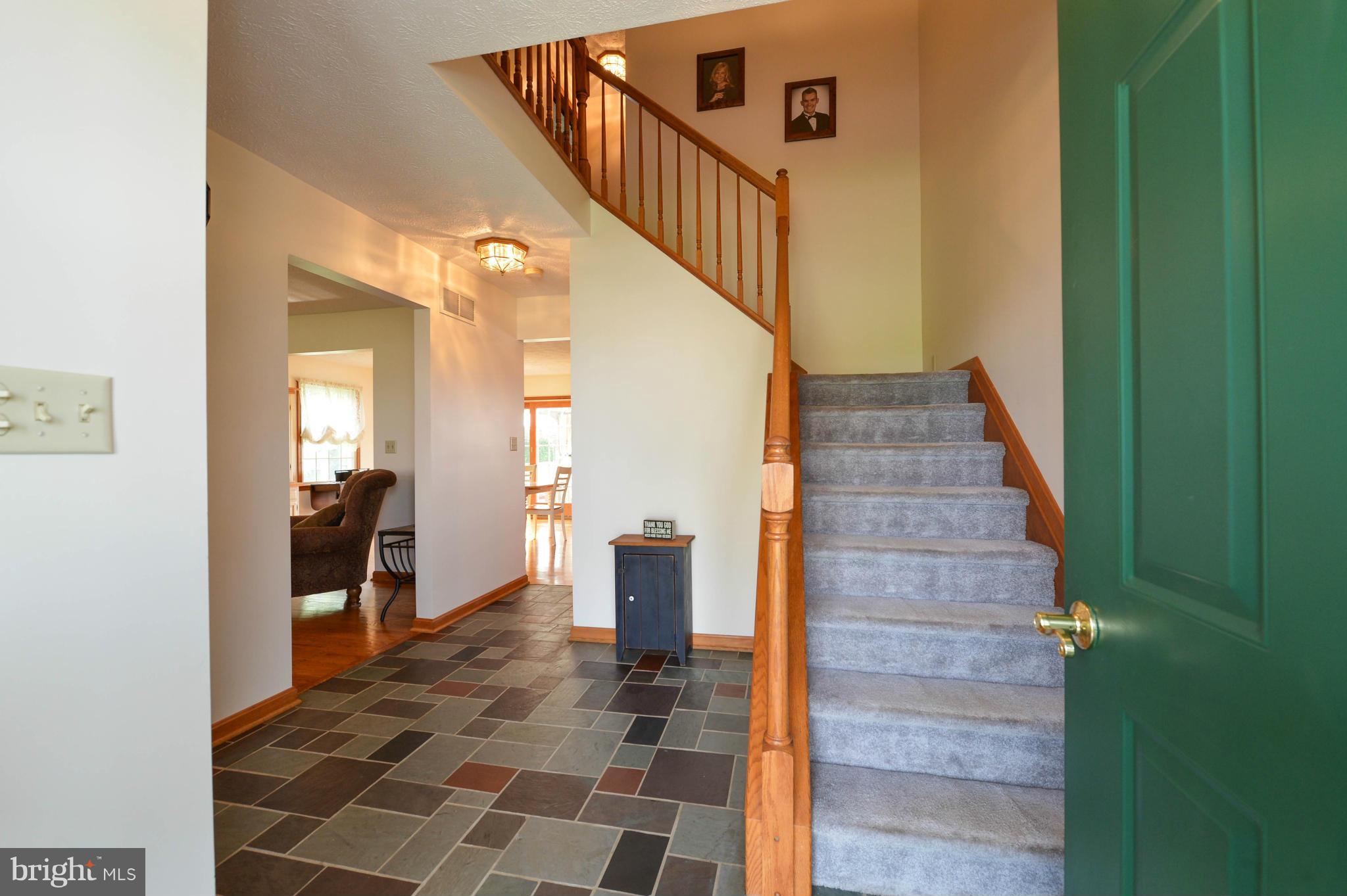 CHADS WAY - Residential