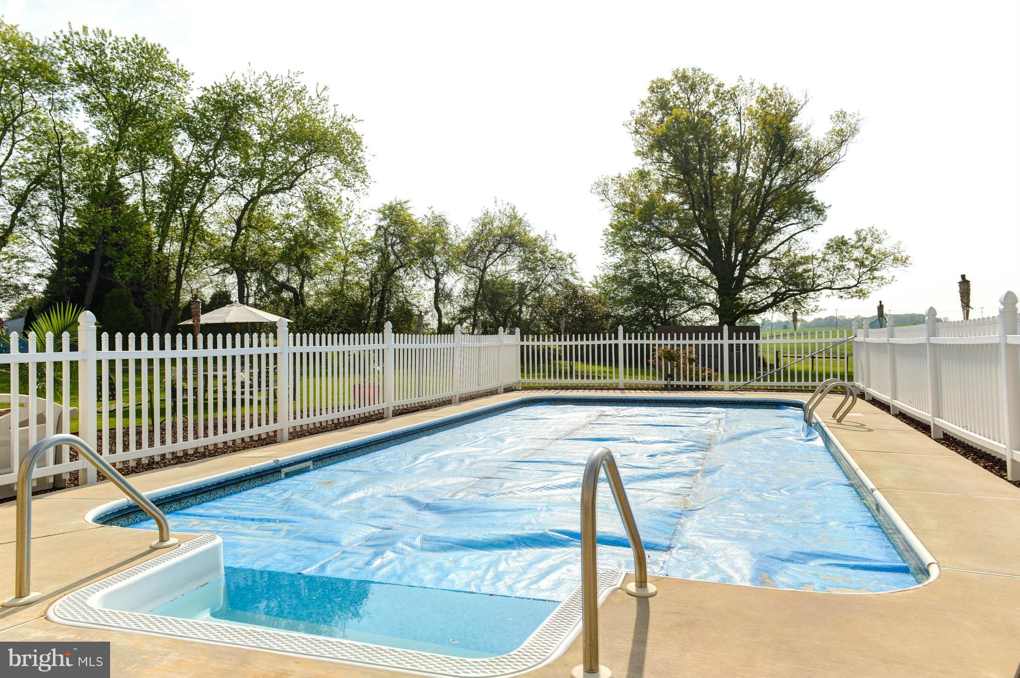 CHADS WAY - Residential