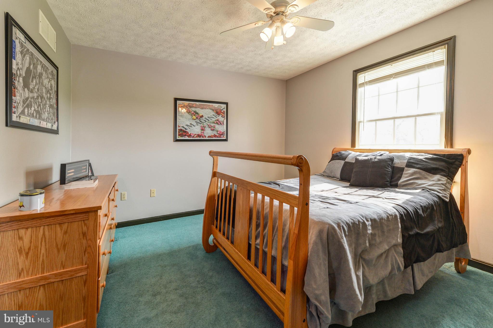 CHADS WAY - Residential