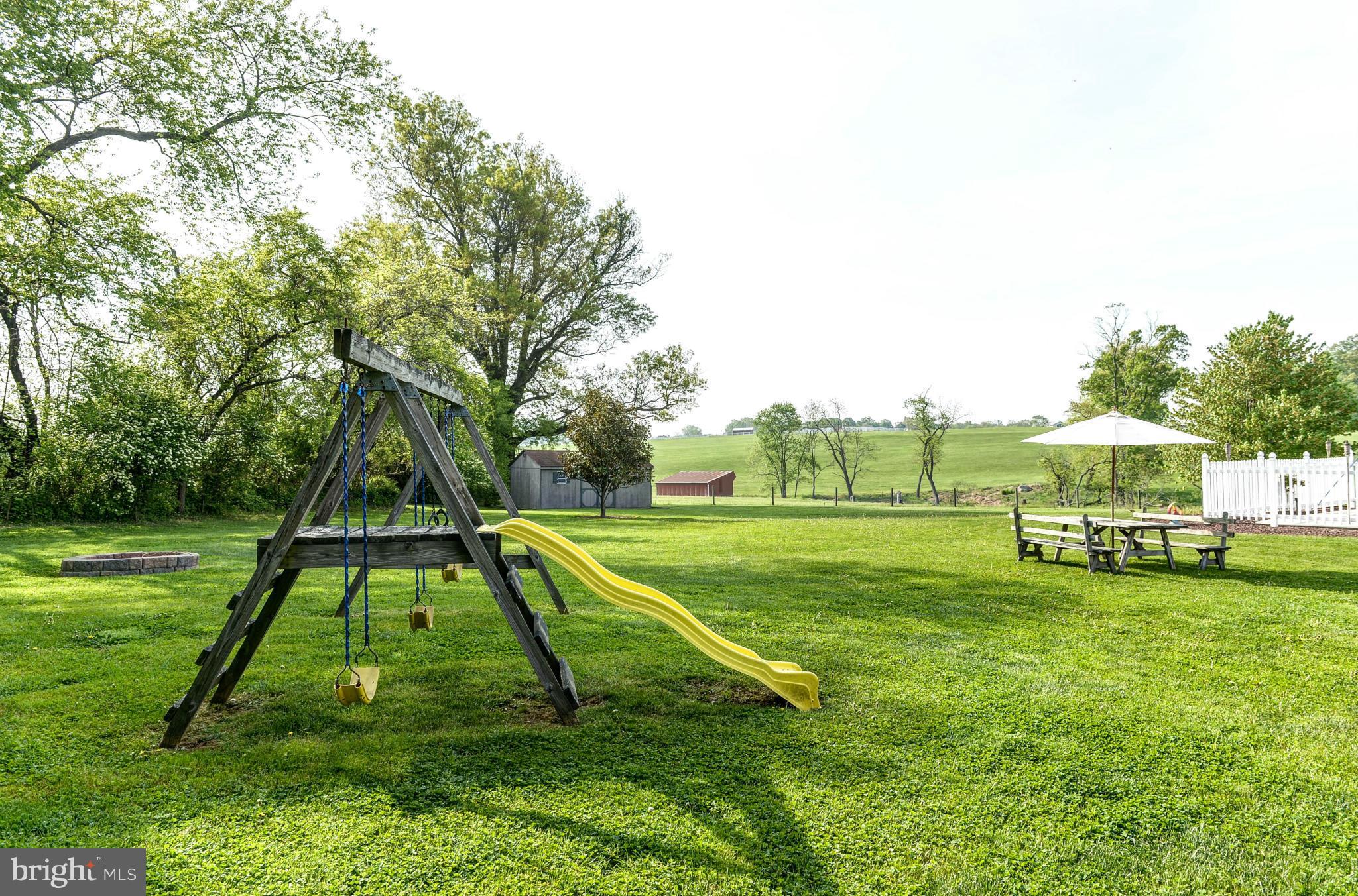 CHADS WAY - Residential