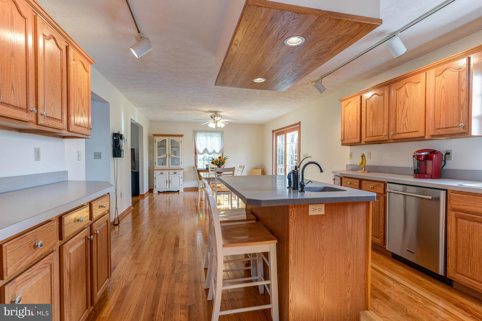 CHADS WAY - Residential