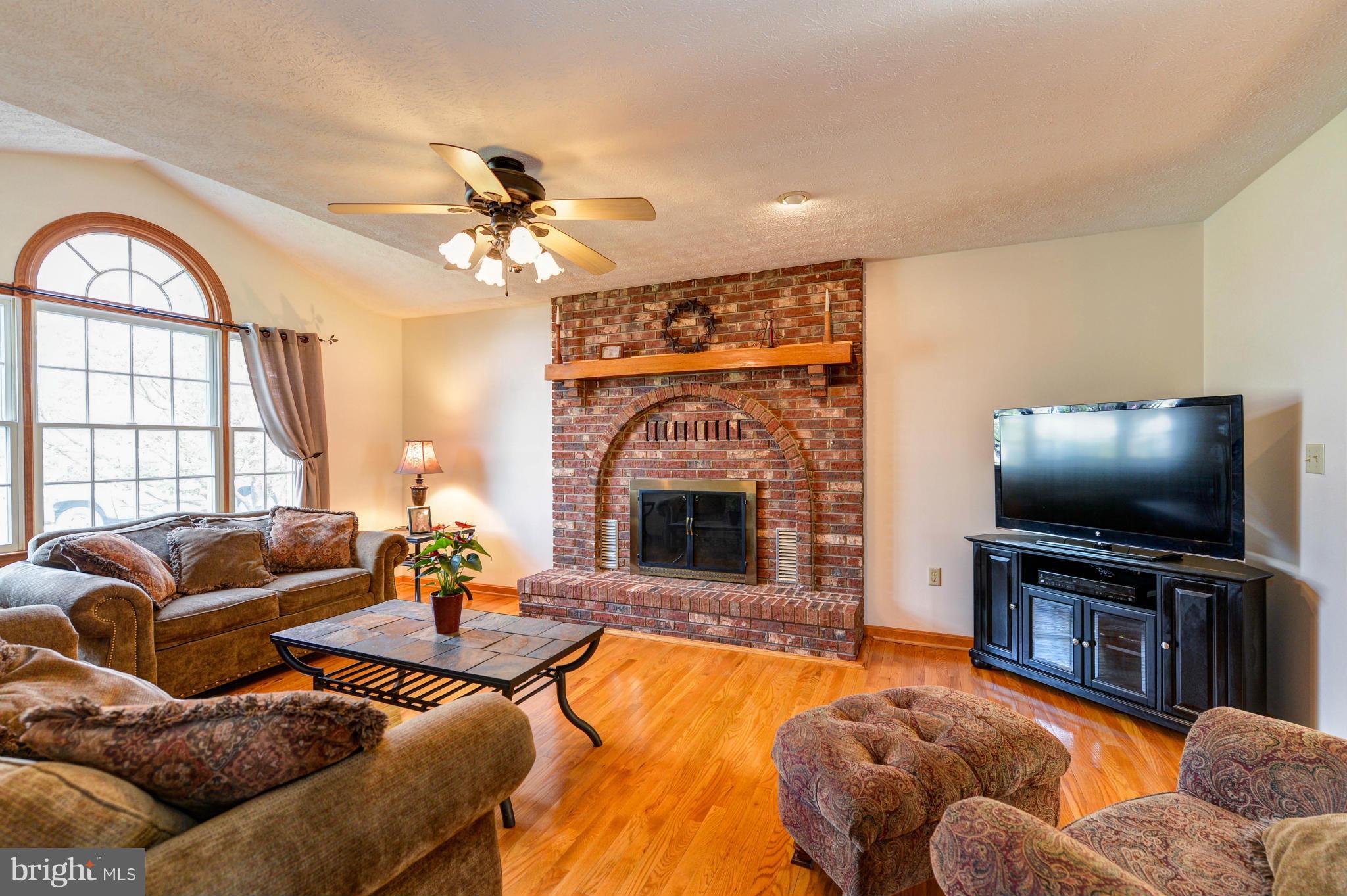 CHADS WAY - Residential