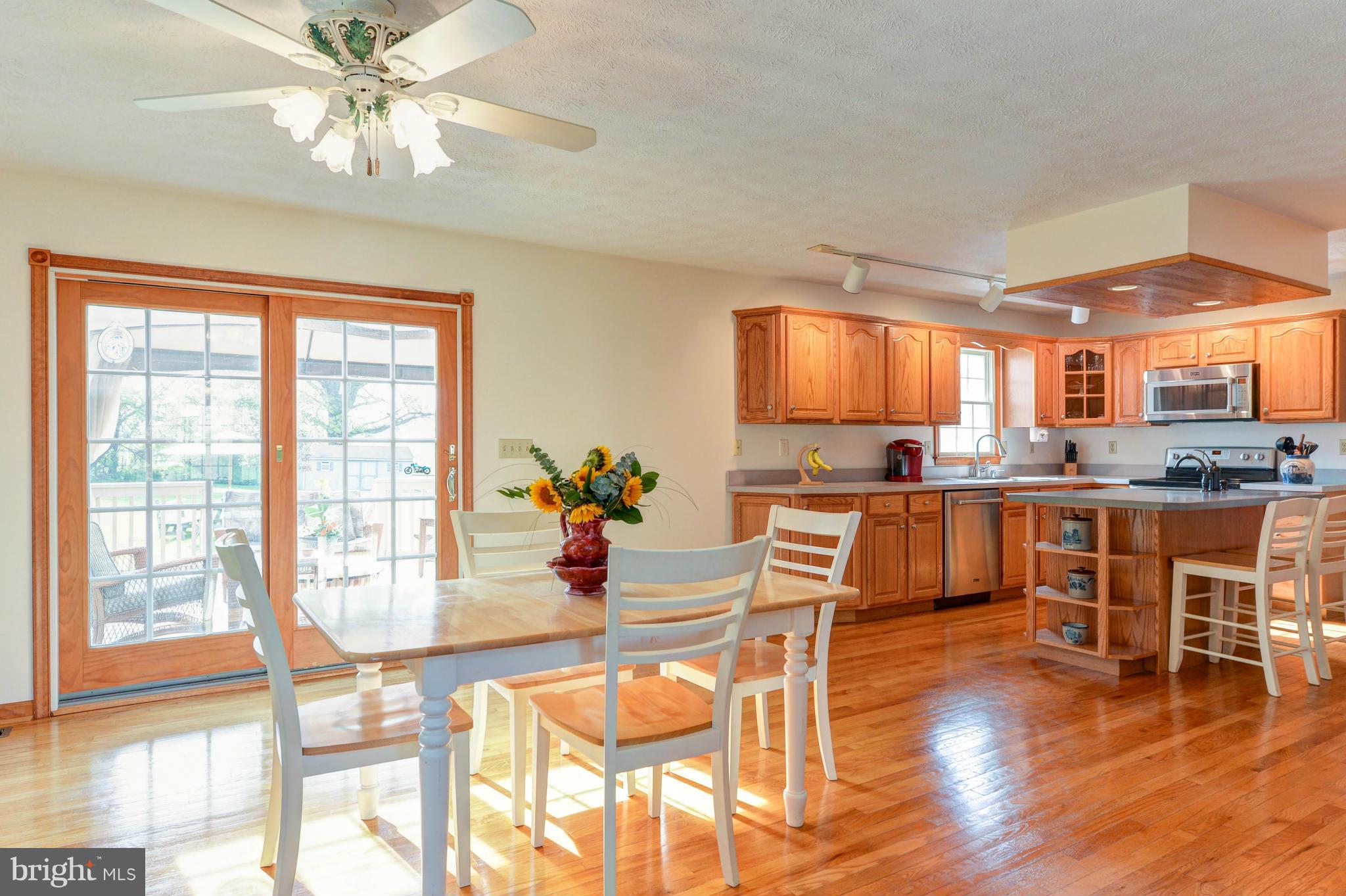 CHADS WAY - Residential