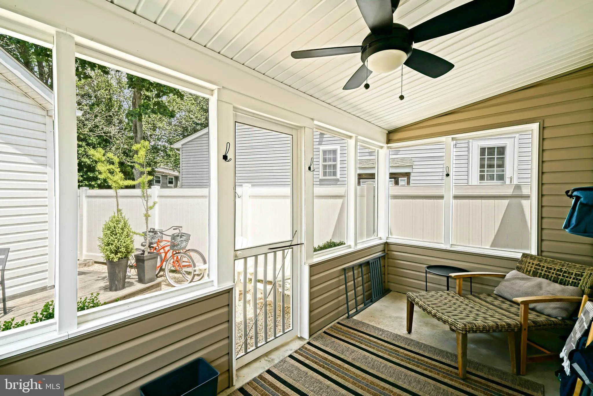 Rehoboth Beach, Delaware 19971, United States, 2 Bedrooms Bedrooms, ,1 BathroomBathrooms,Residential,Active,160375