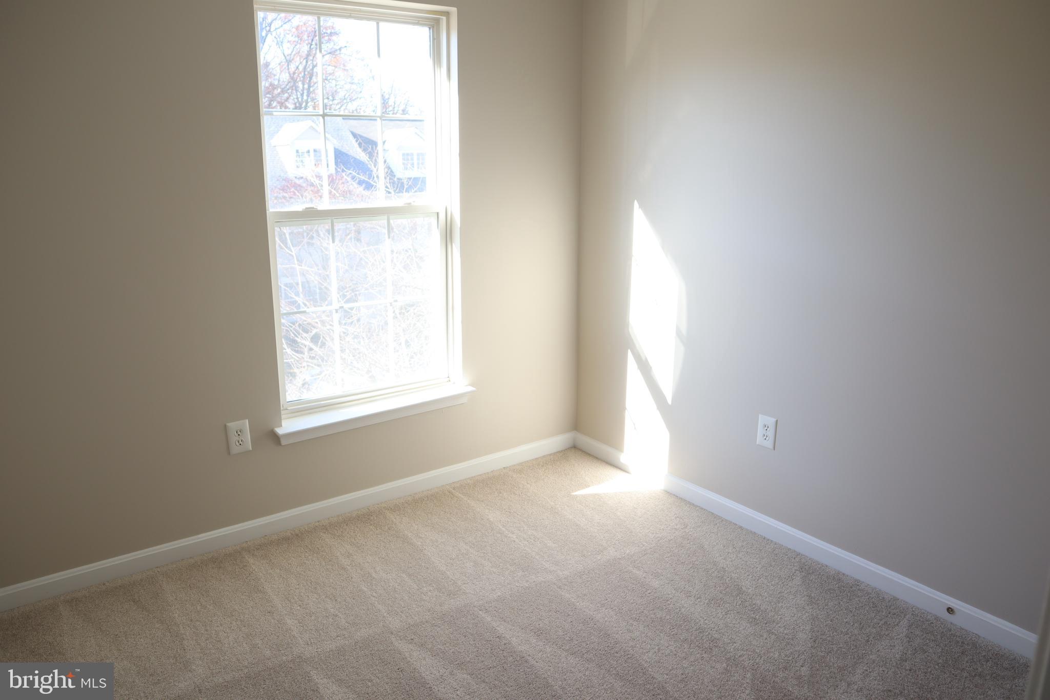 GERMANTOWN ESTATES - Residential Lease