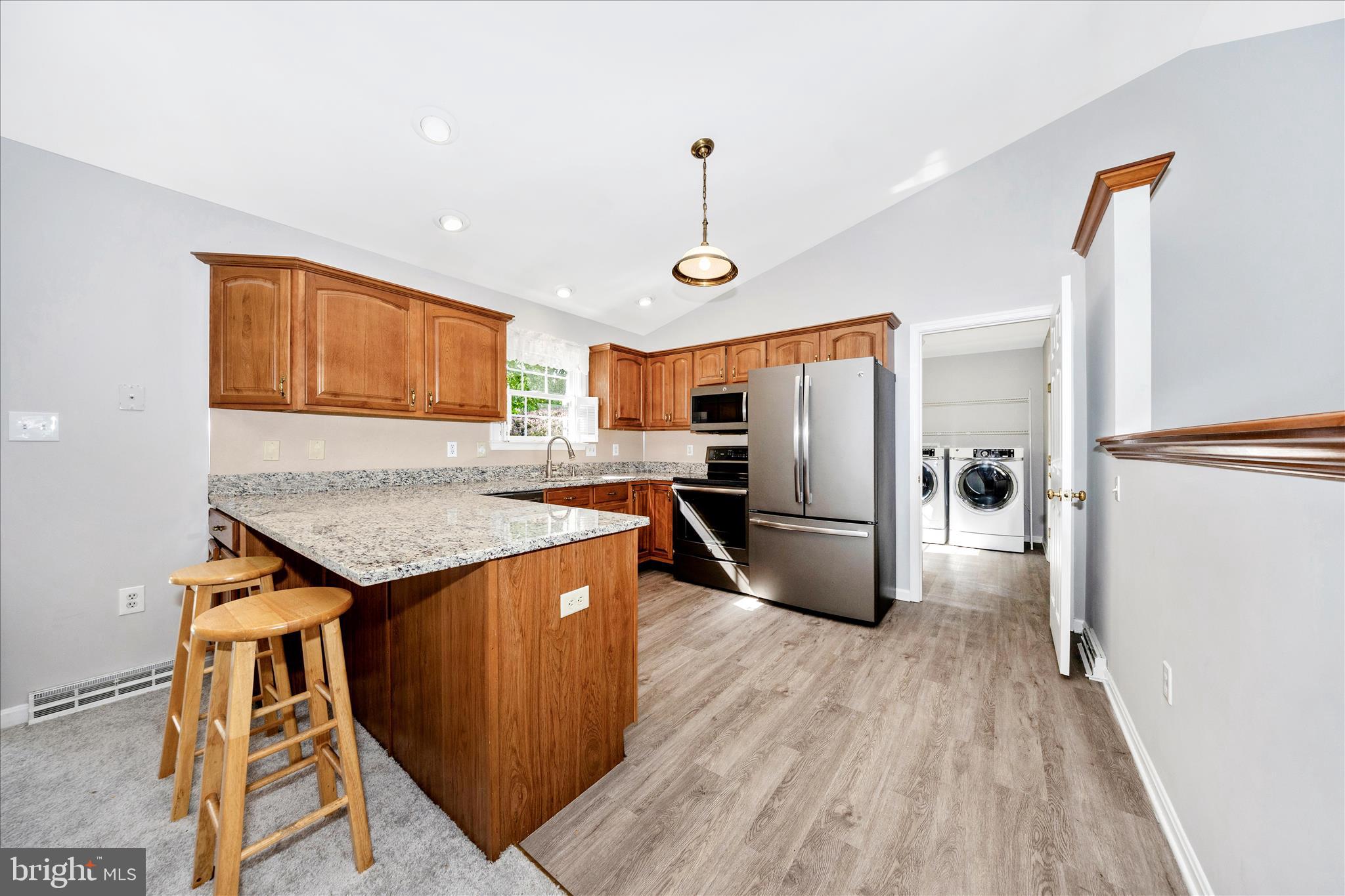 COLONIAL PARK EAST - Residential