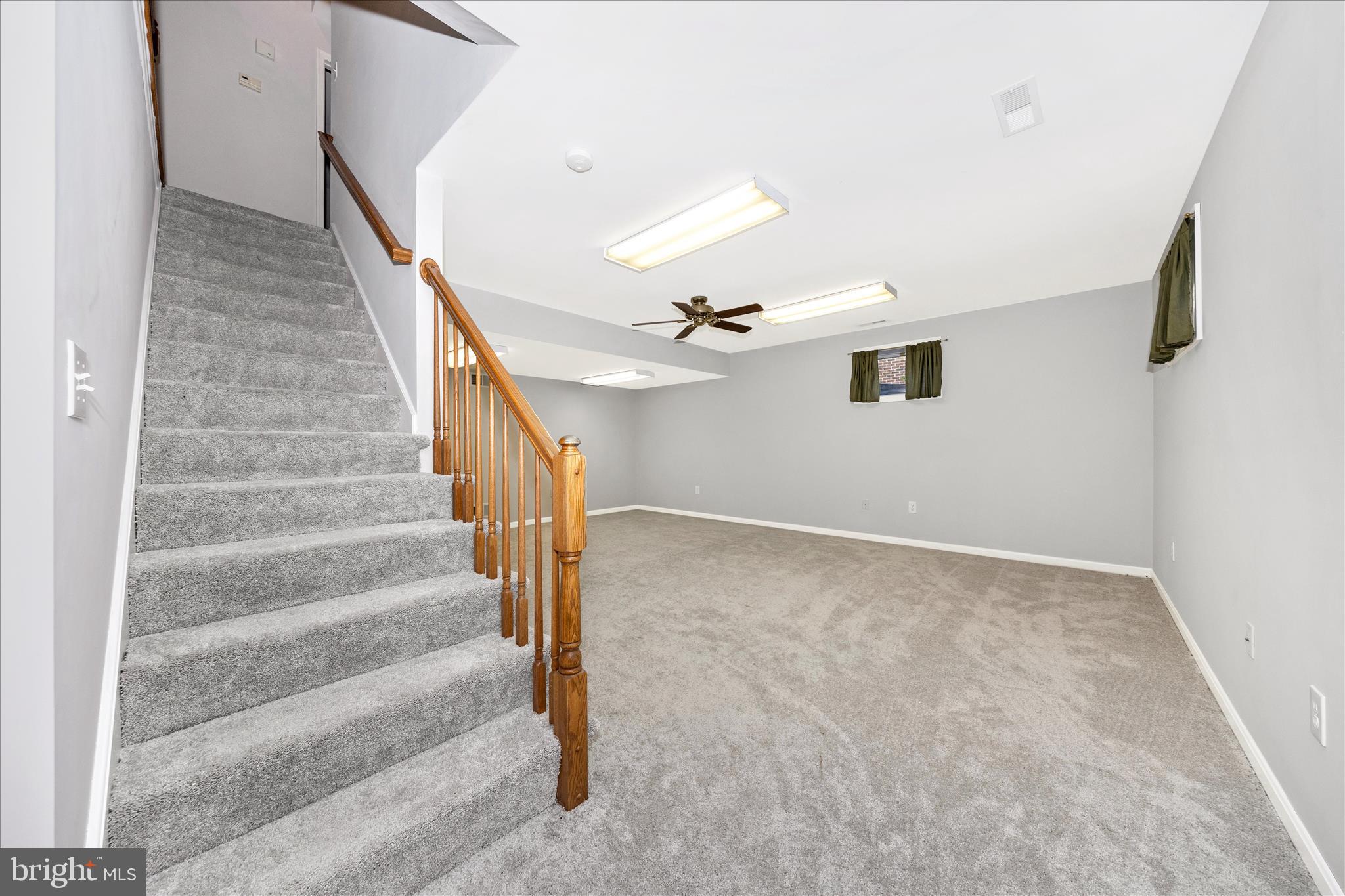 COLONIAL PARK EAST - Residential