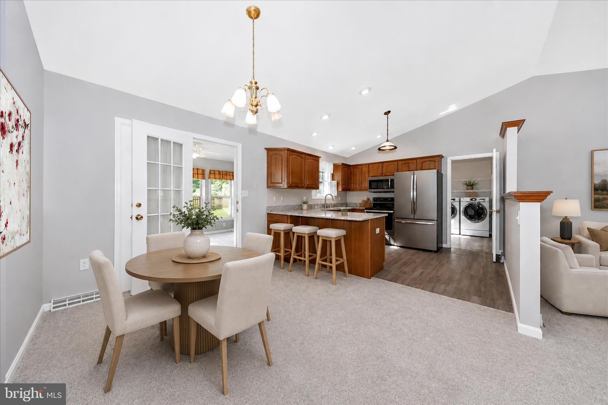 COLONIAL PARK EAST - Residential