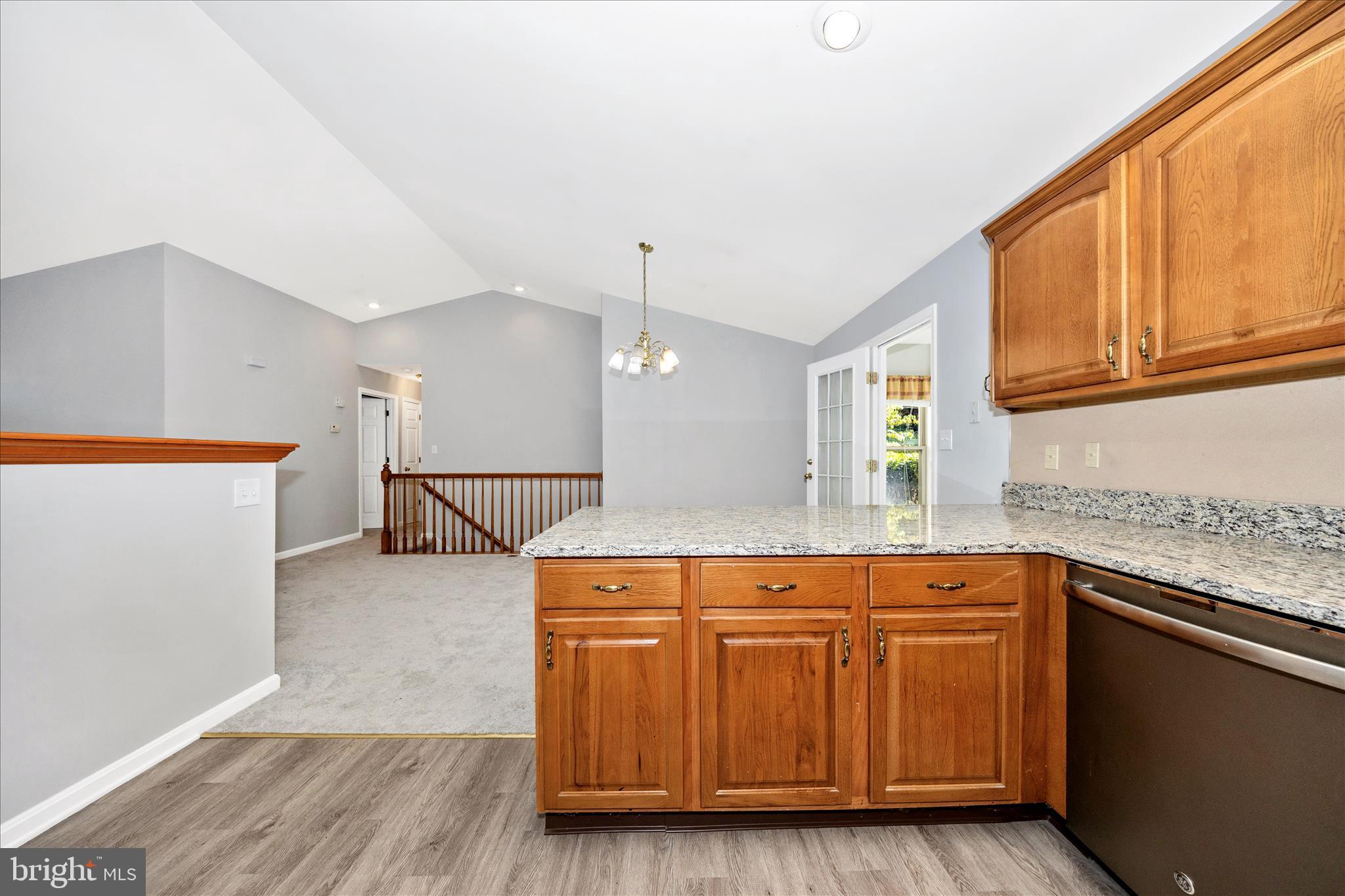 COLONIAL PARK EAST - Residential