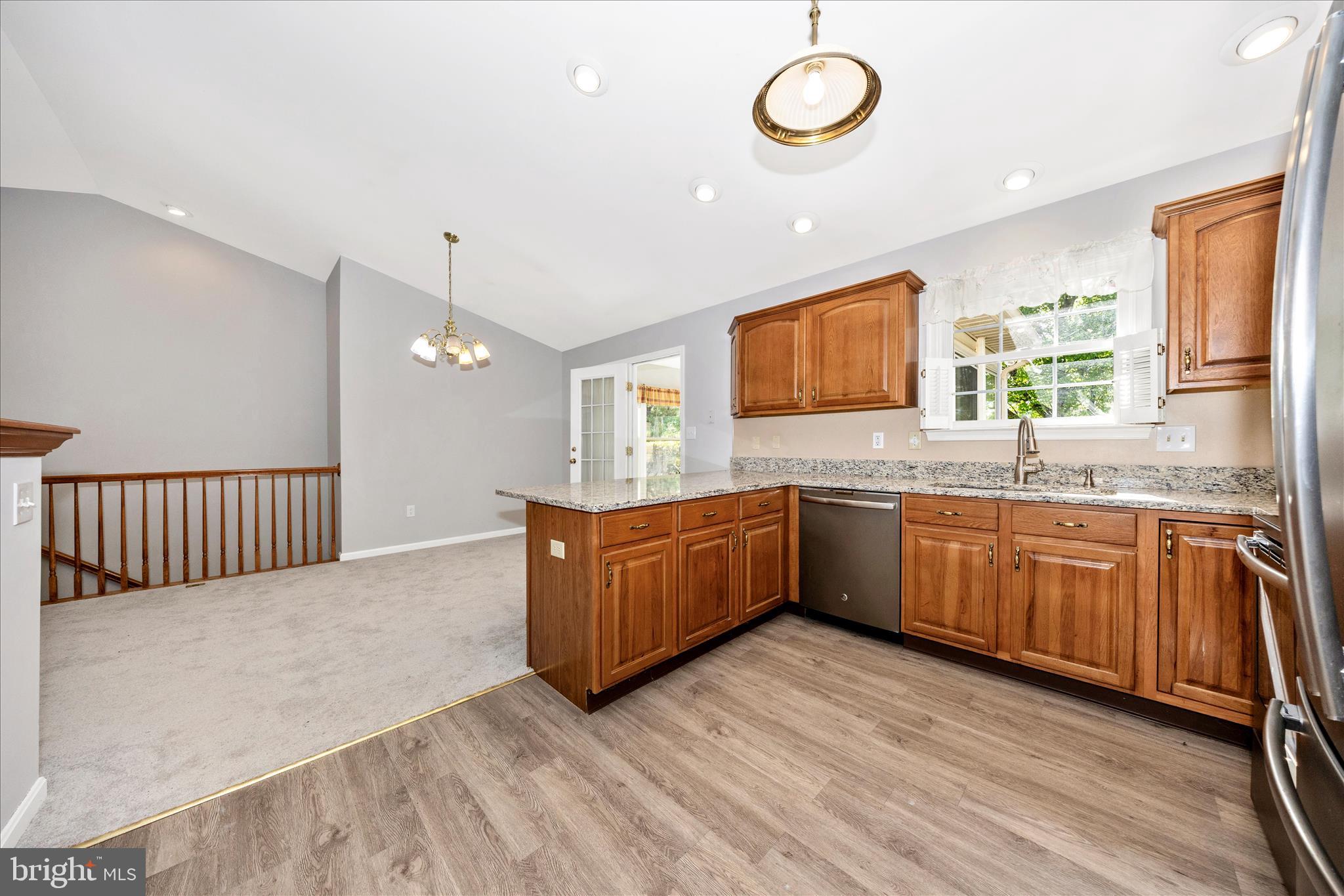 COLONIAL PARK EAST - Residential