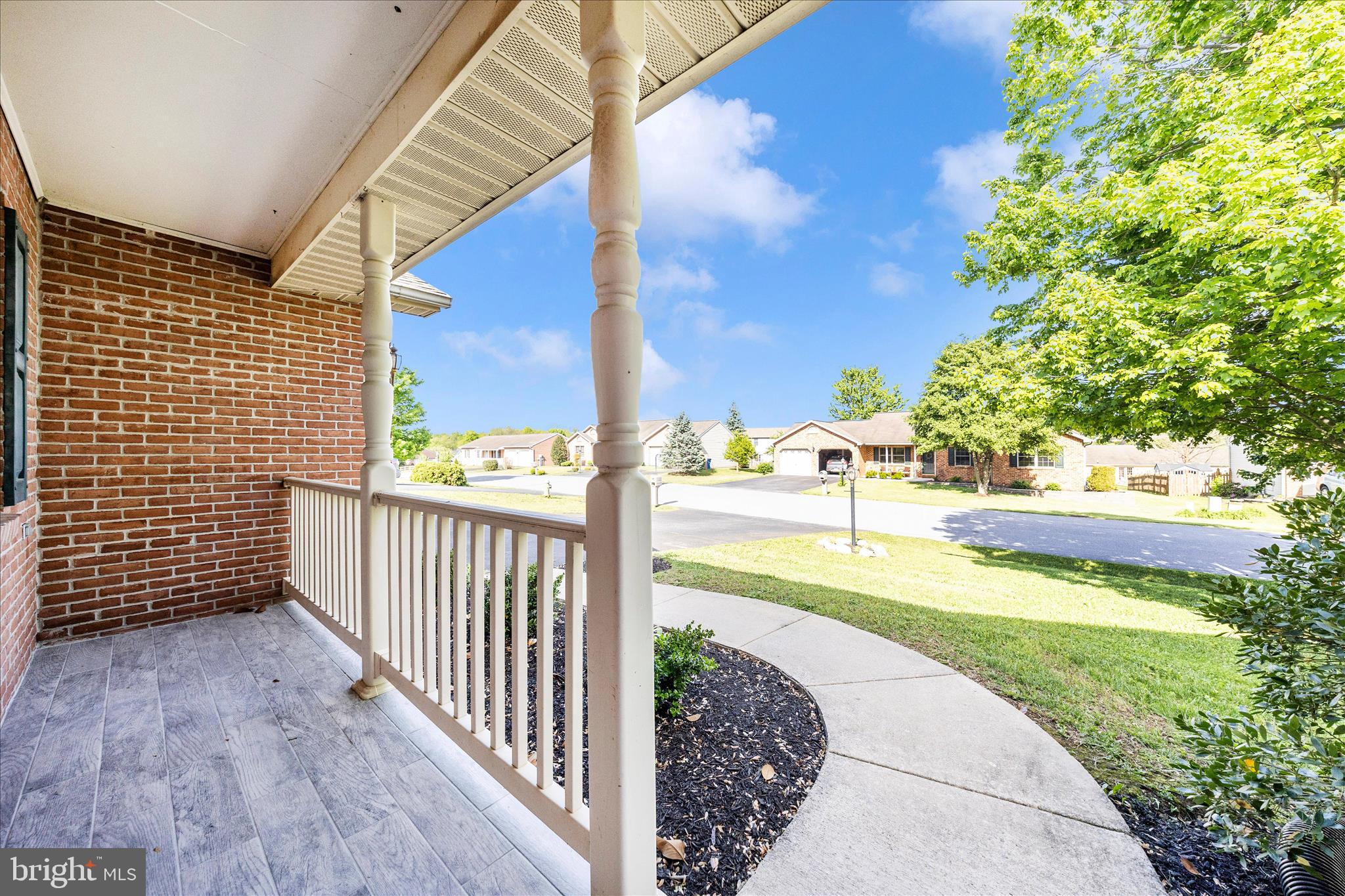 COLONIAL PARK EAST - Residential
