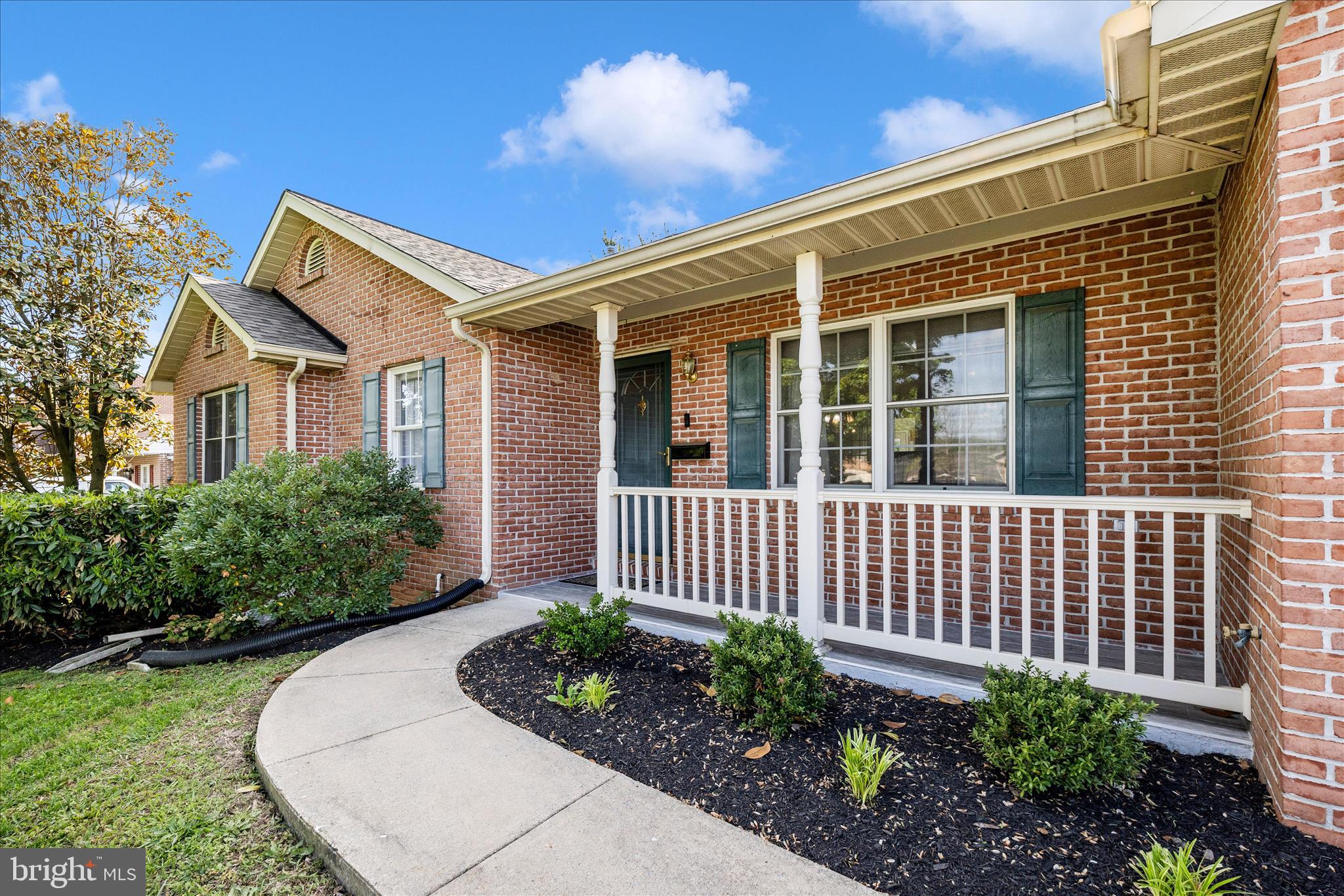COLONIAL PARK EAST - Residential