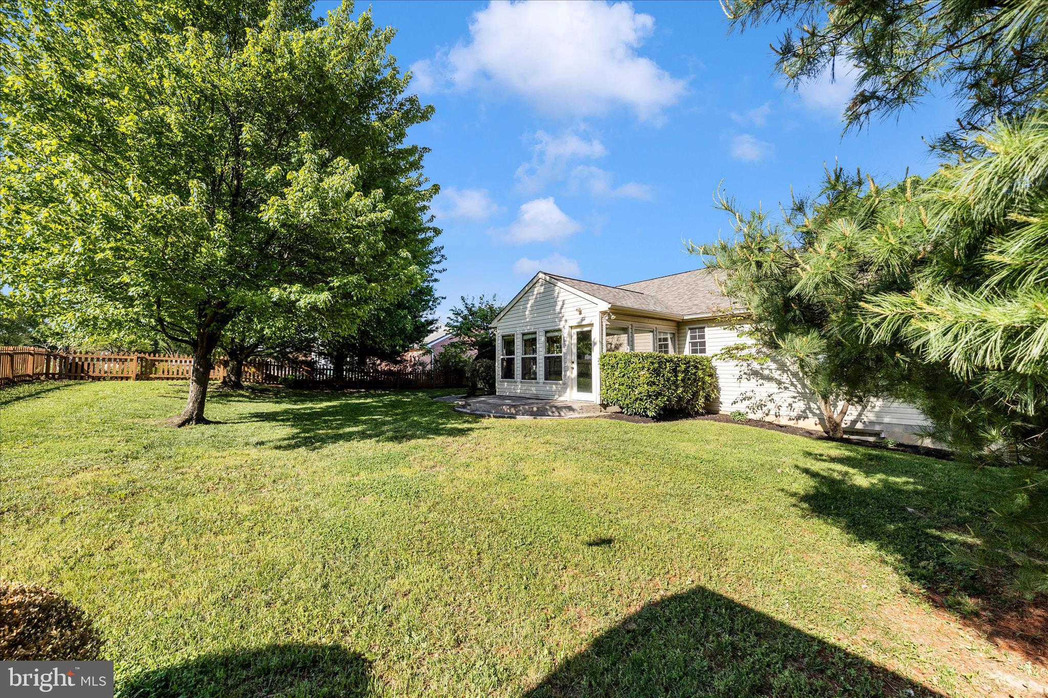 COLONIAL PARK EAST - Residential