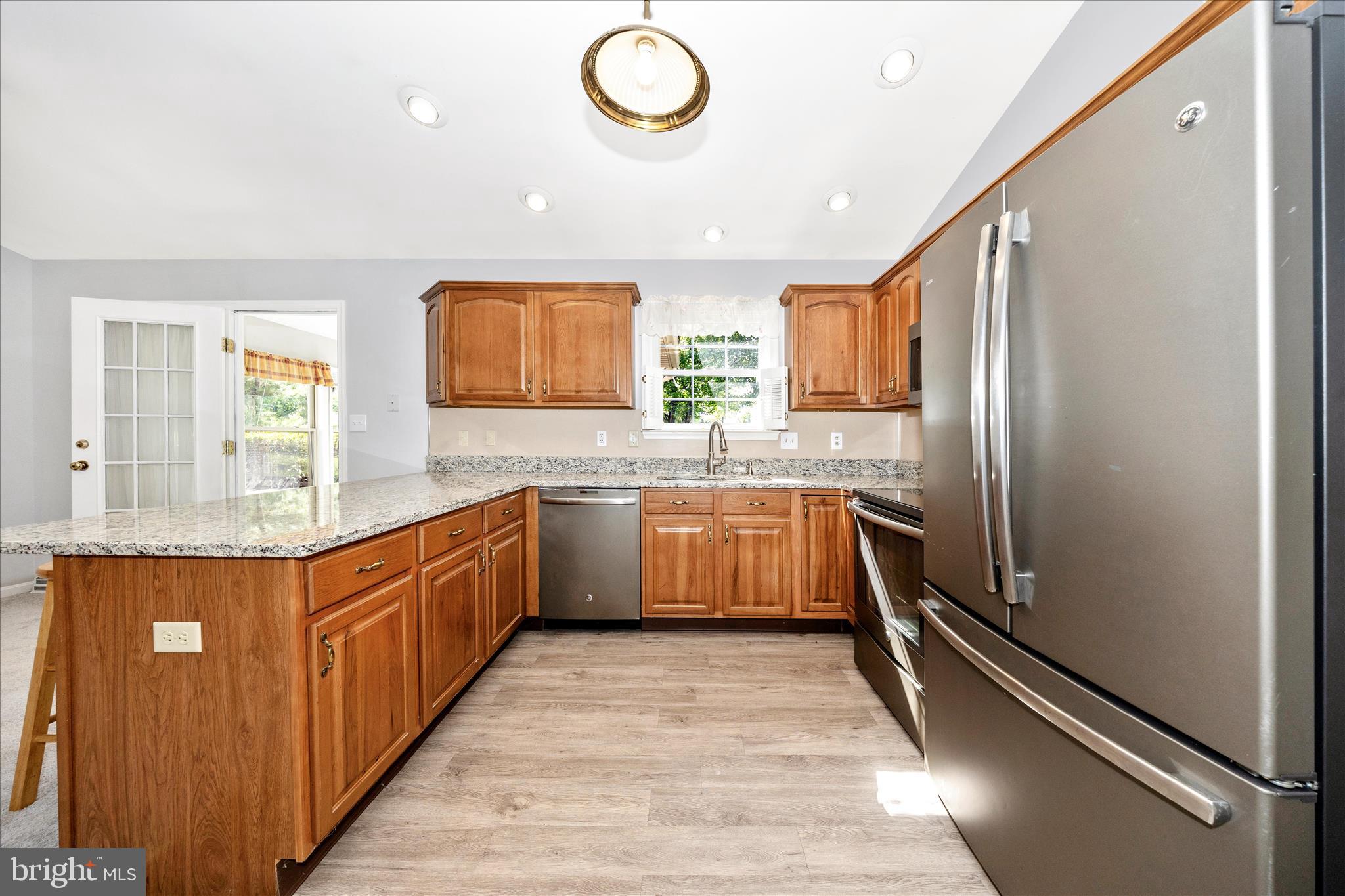COLONIAL PARK EAST - Residential