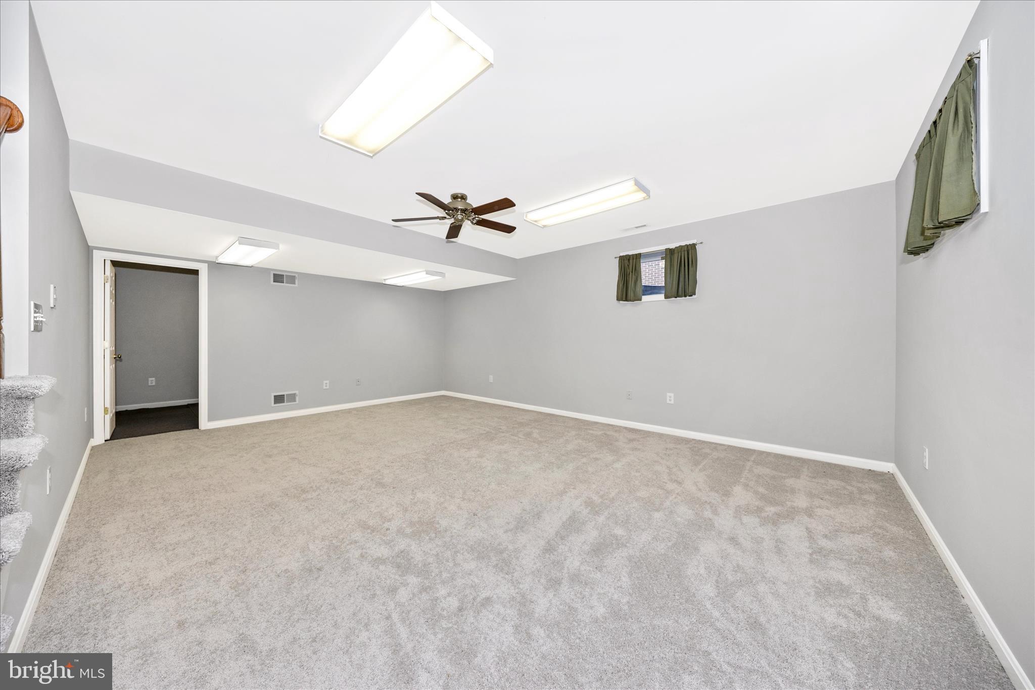 COLONIAL PARK EAST - Residential