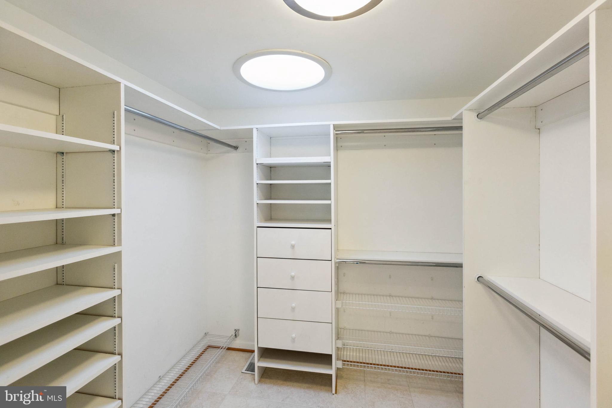 CLOVER HILL III - Residential