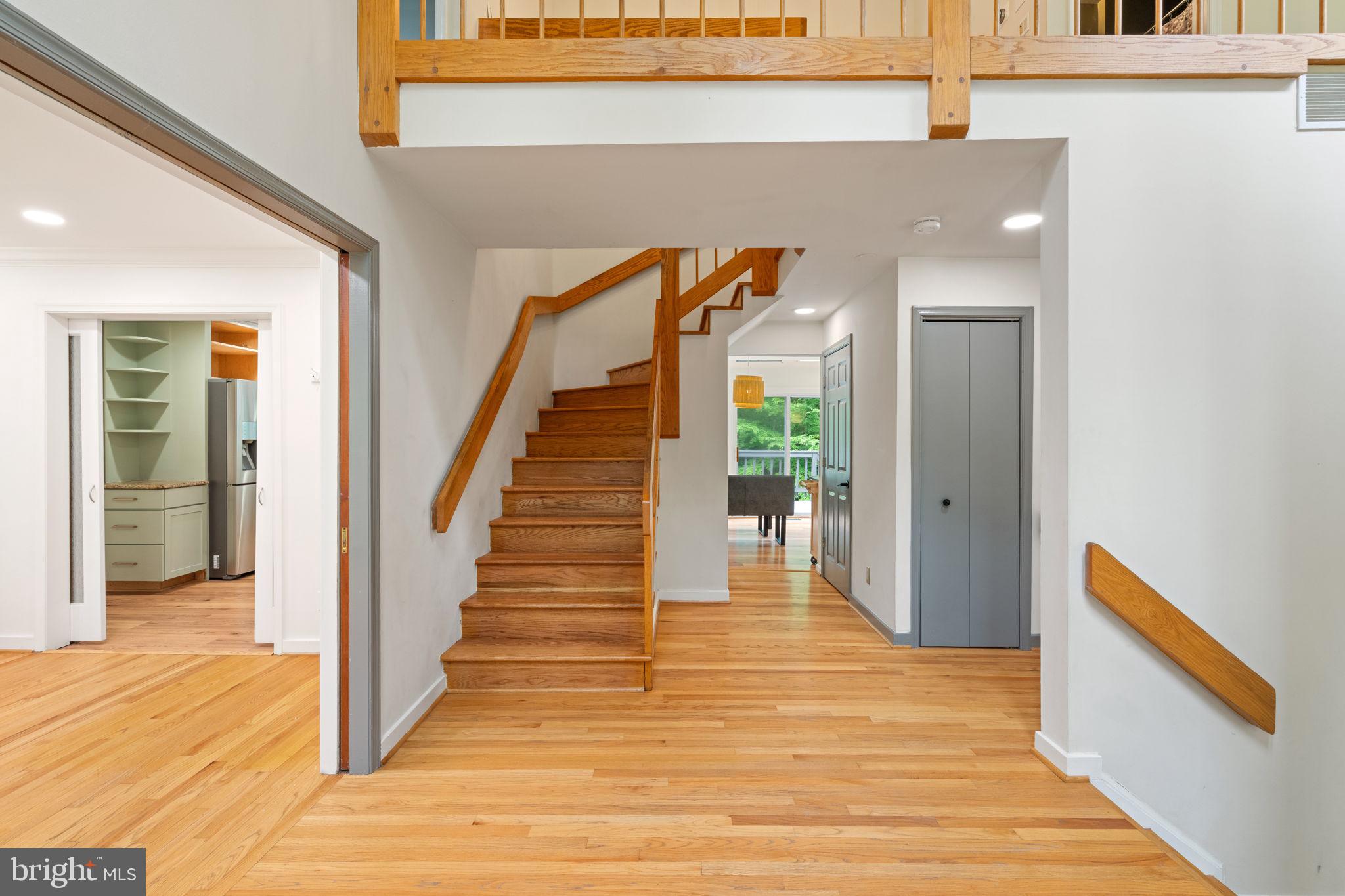 DOMINION VALLEY HUNT - Residential