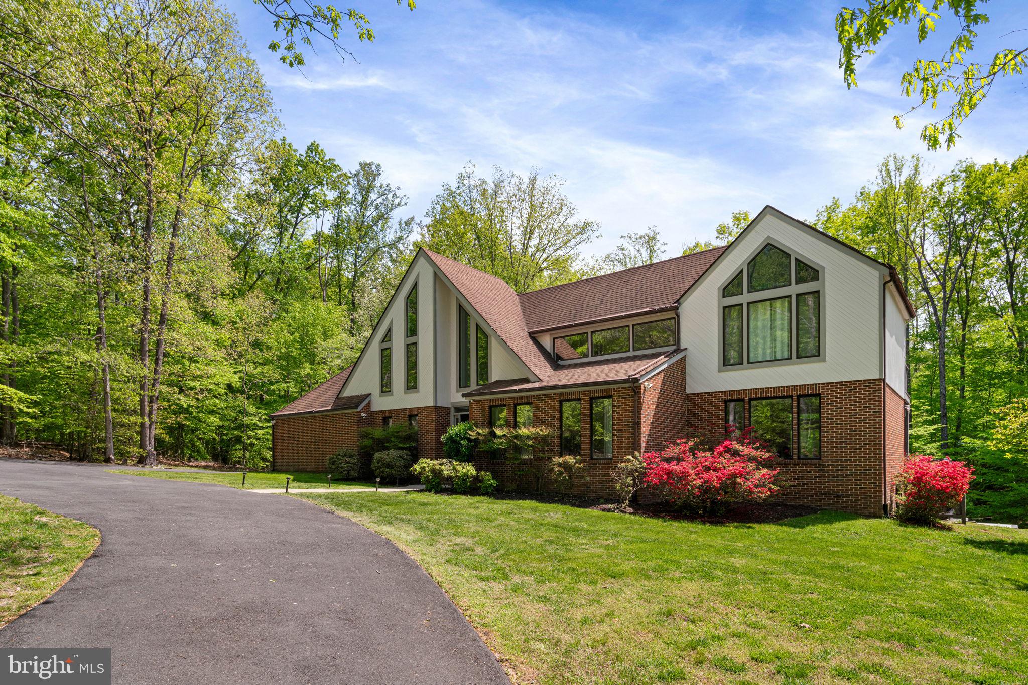 DOMINION VALLEY HUNT - Residential