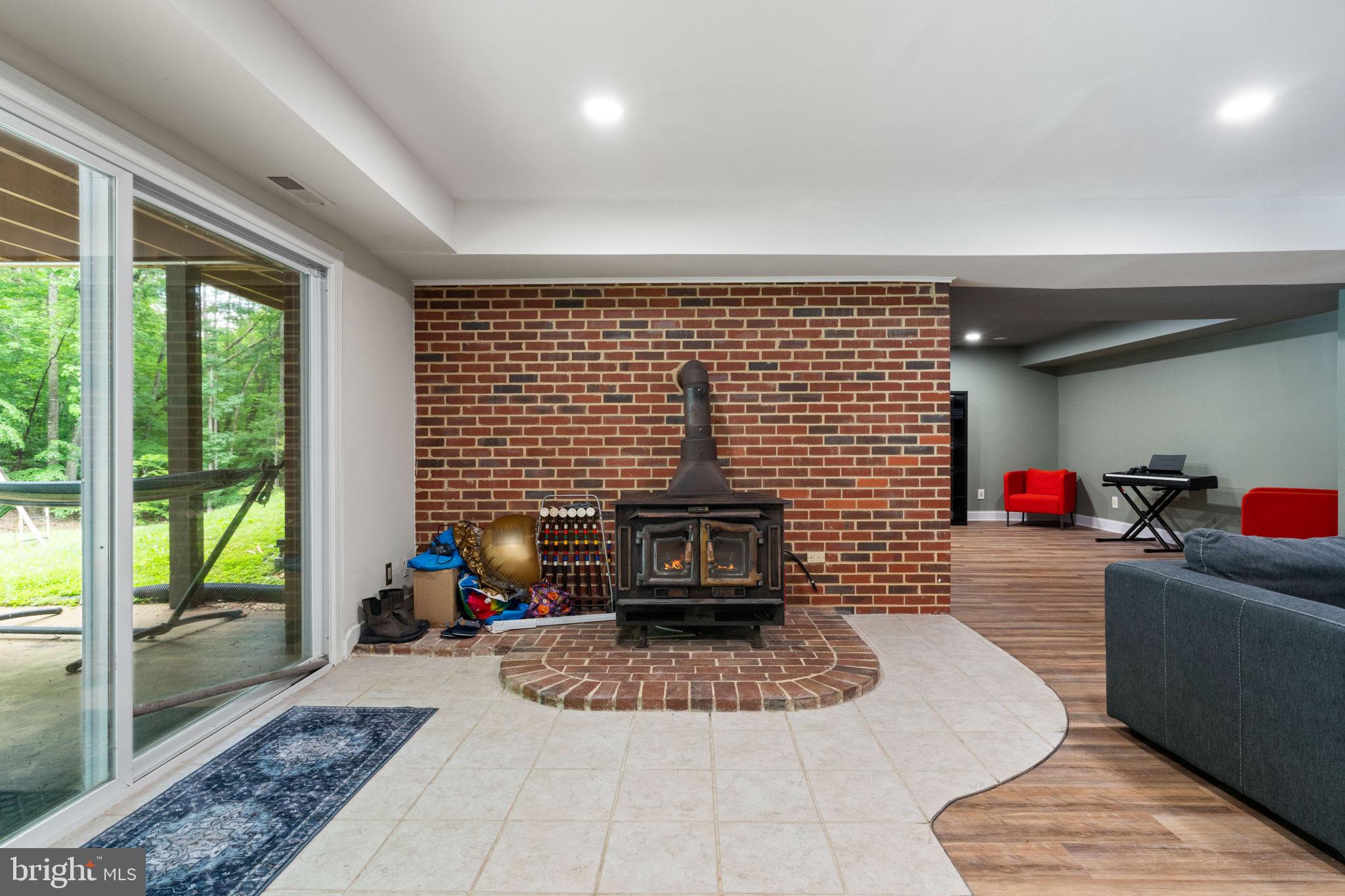 DOMINION VALLEY HUNT - Residential