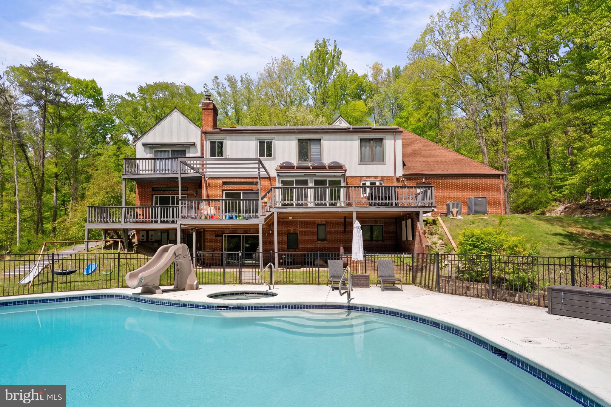 DOMINION VALLEY HUNT - Residential