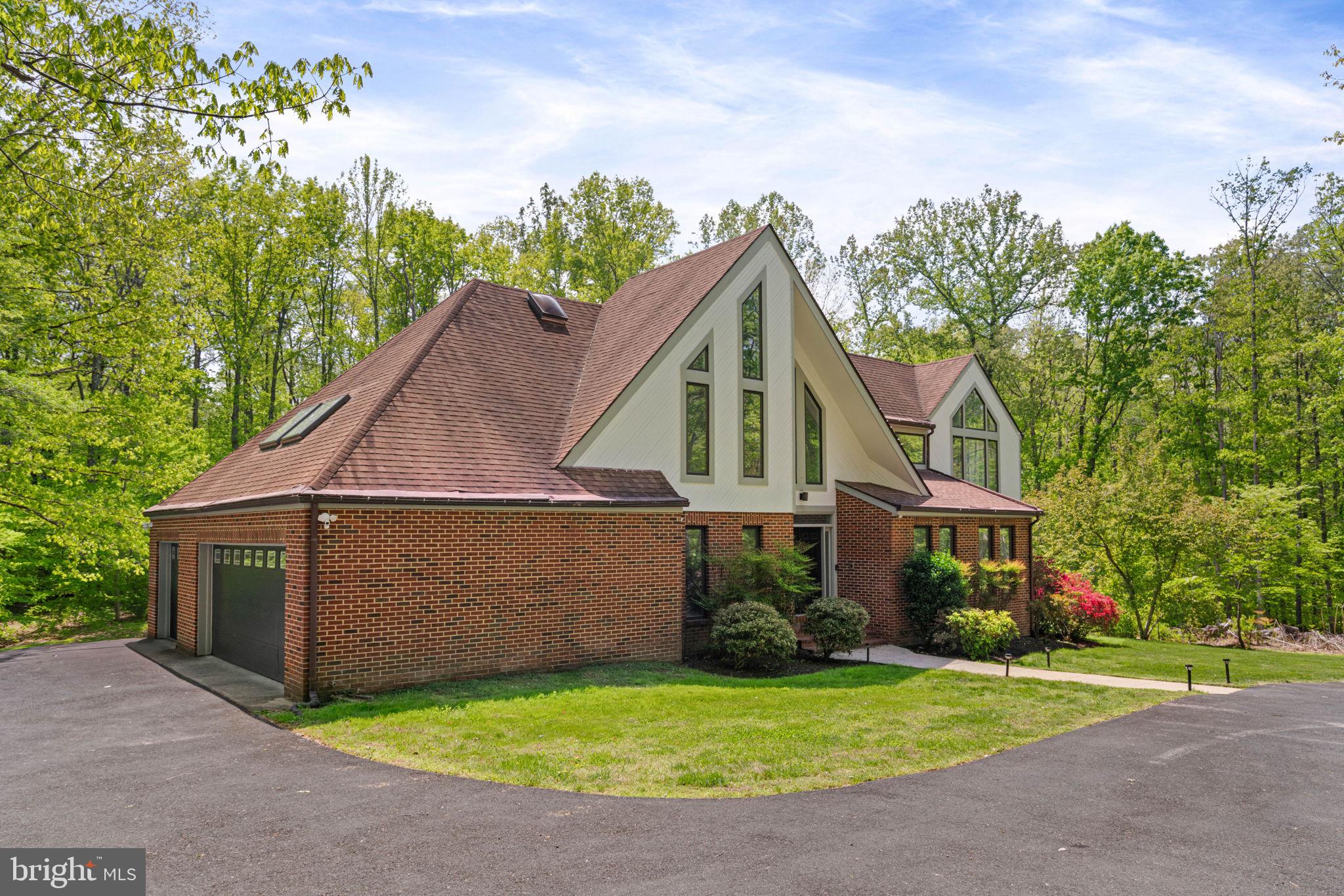 DOMINION VALLEY HUNT - Residential
