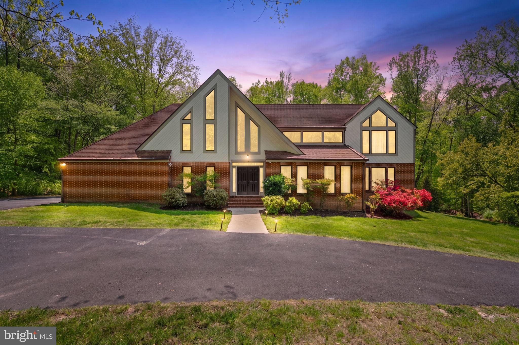 DOMINION VALLEY HUNT - Residential
