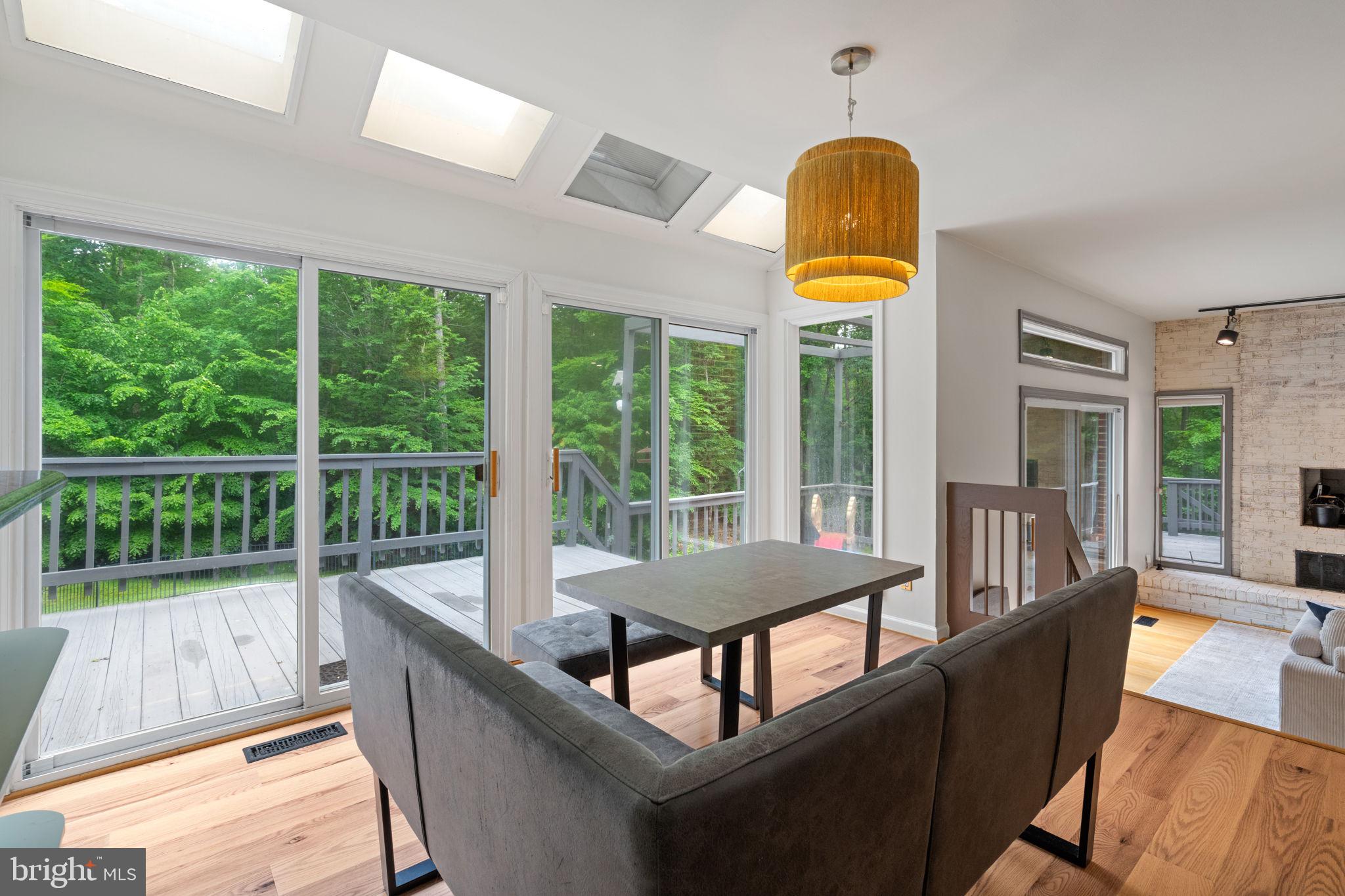 DOMINION VALLEY HUNT - Residential