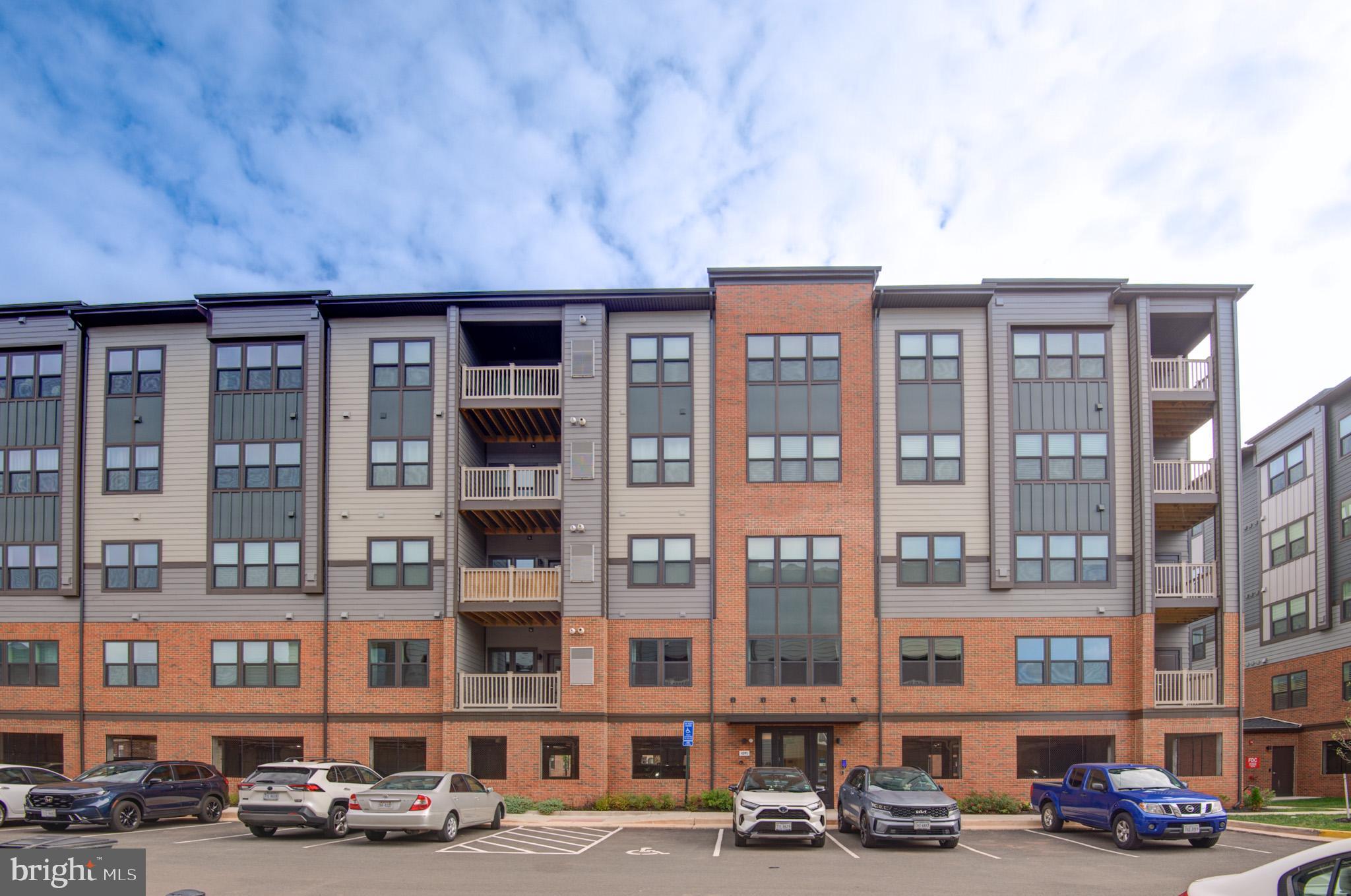 ELLIPSE AT WESTFIELDS - Residential Lease