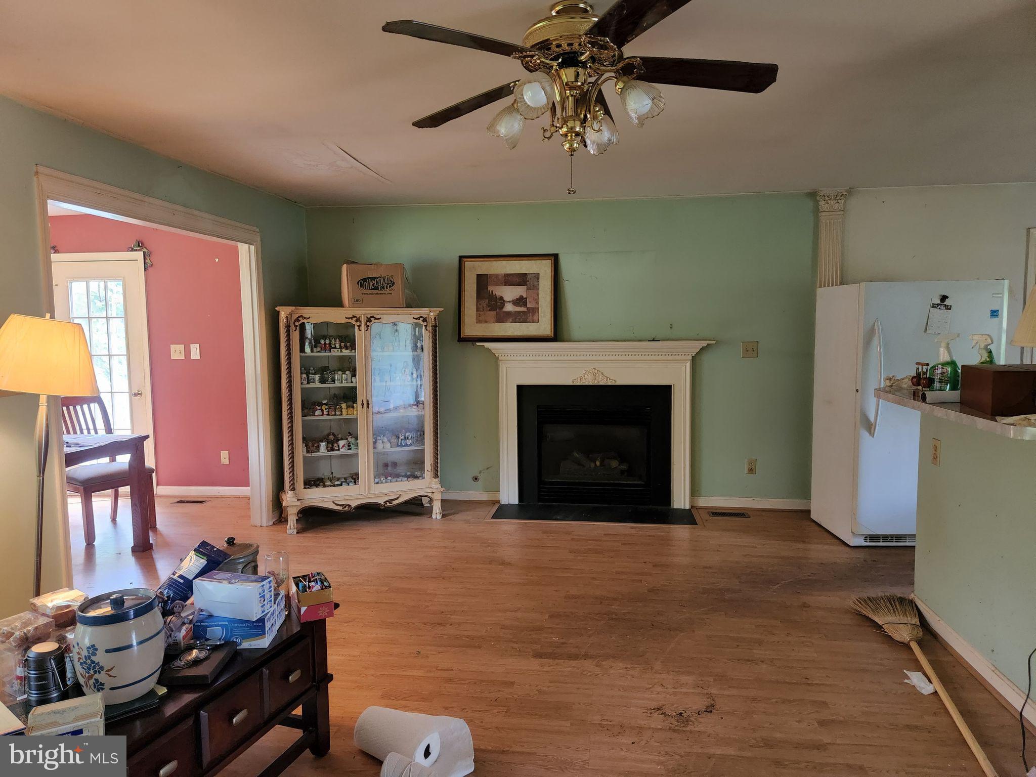 BLACK WALNUT RUN ESTATES - Residential